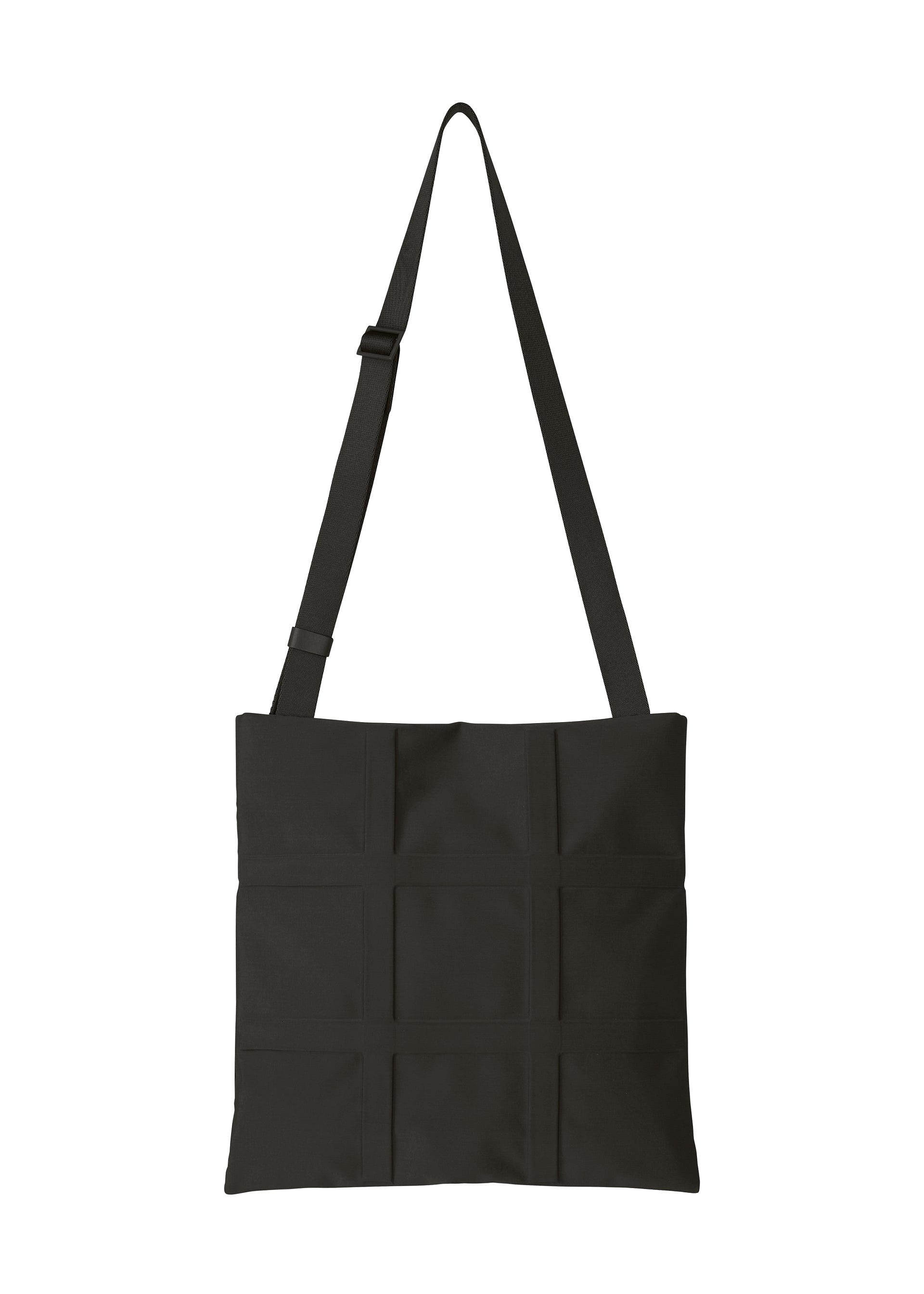 【美品】  ISSEY MIYAKE / イッセイミヤケ | SPIRAL GRID スパイラル グリッド 2way ショルダーバッグ | ブラック/グレー | レディース イッセイ ミヤケ新作“螺旋に折りたためる”格子状バッグ「スパイラル