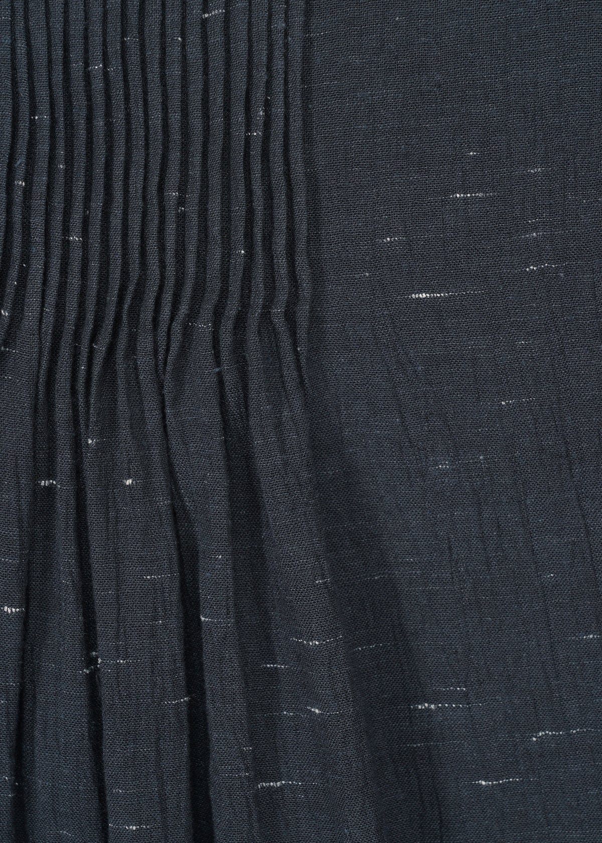 PINTUCKING、ウィメンズ_トップス_トップ、ディテール画像3