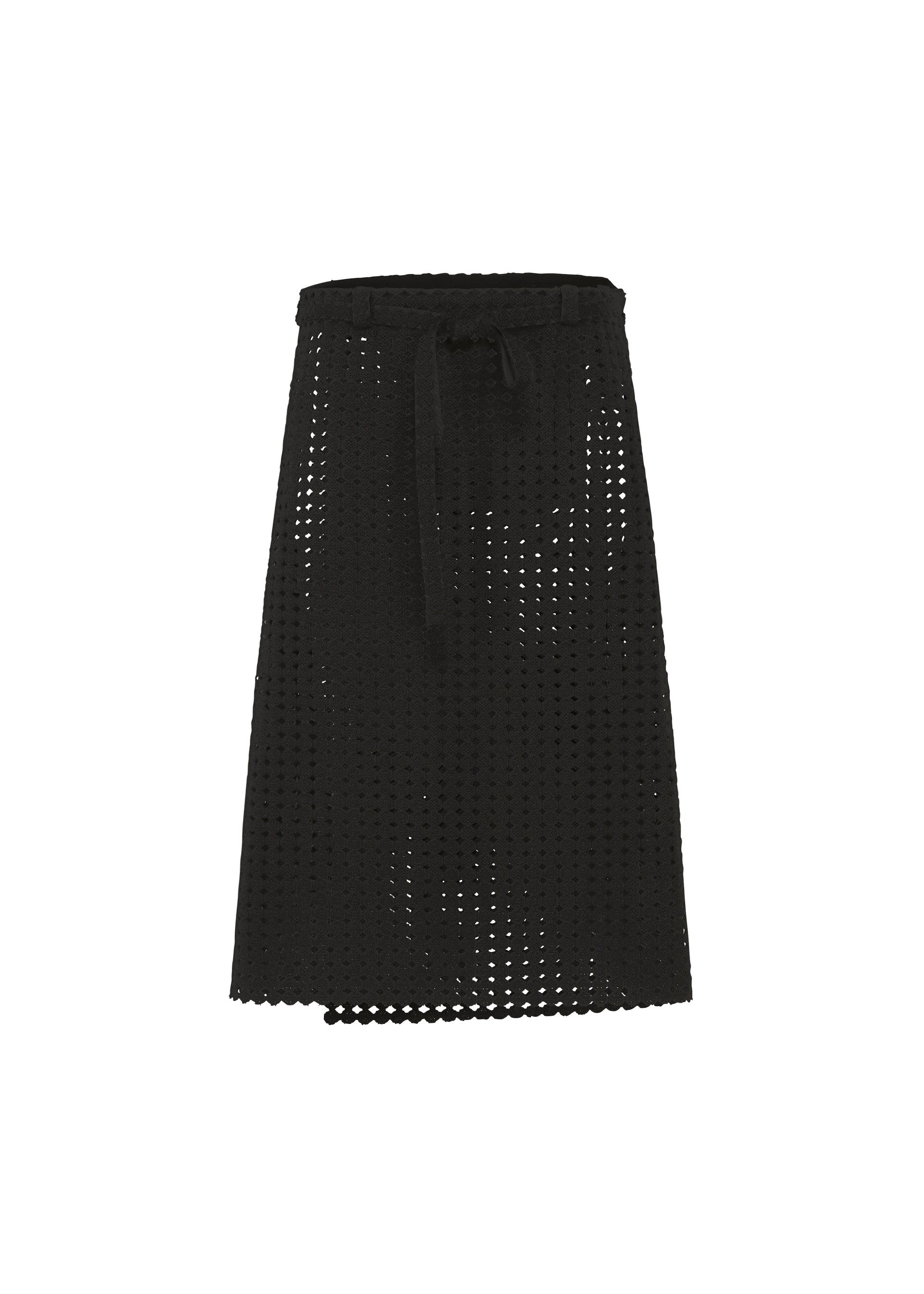 LACY UNDER – isseymiyake.com LACY UNDER – isseymiyake.com