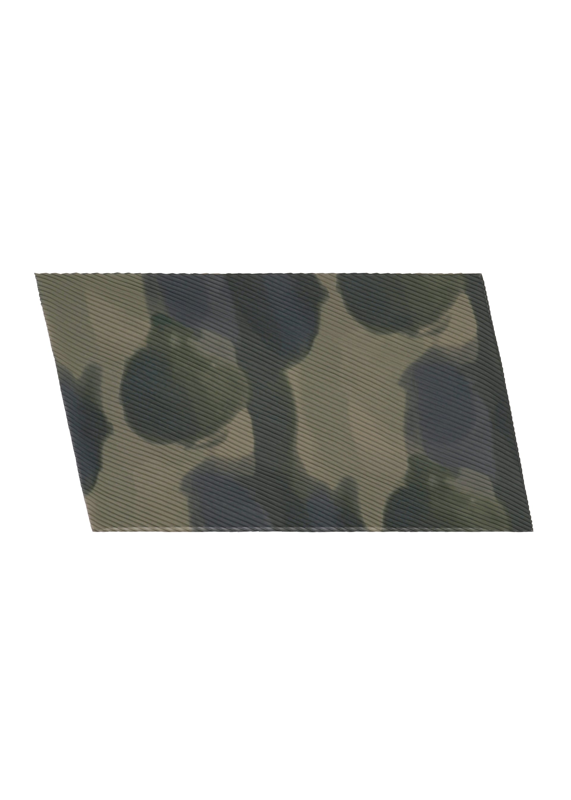 DAWN STOLE – isseymiyake.com
