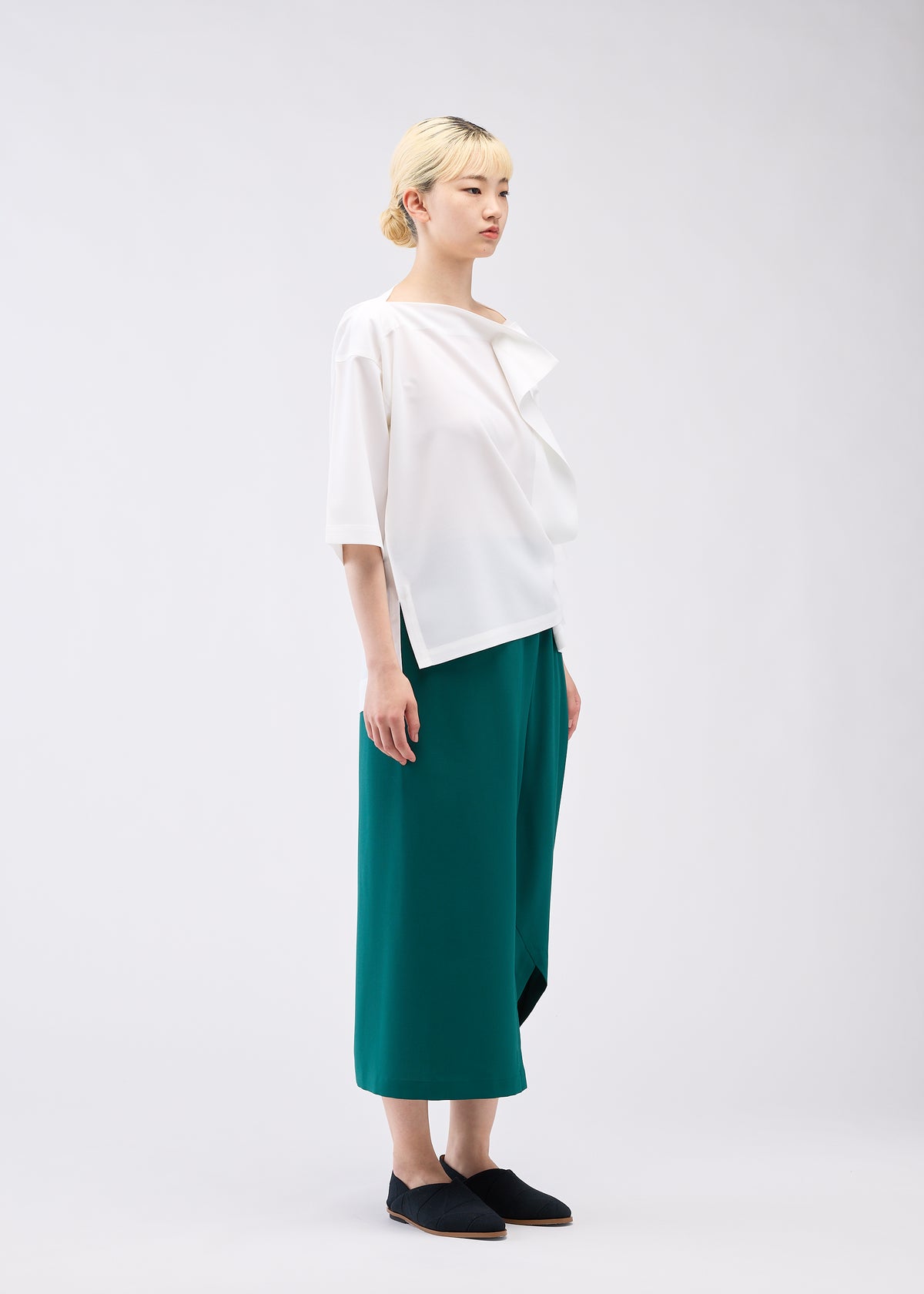 FLAT ONE TUCK T、ウィメンズ_トップス_トップ、着用画像4