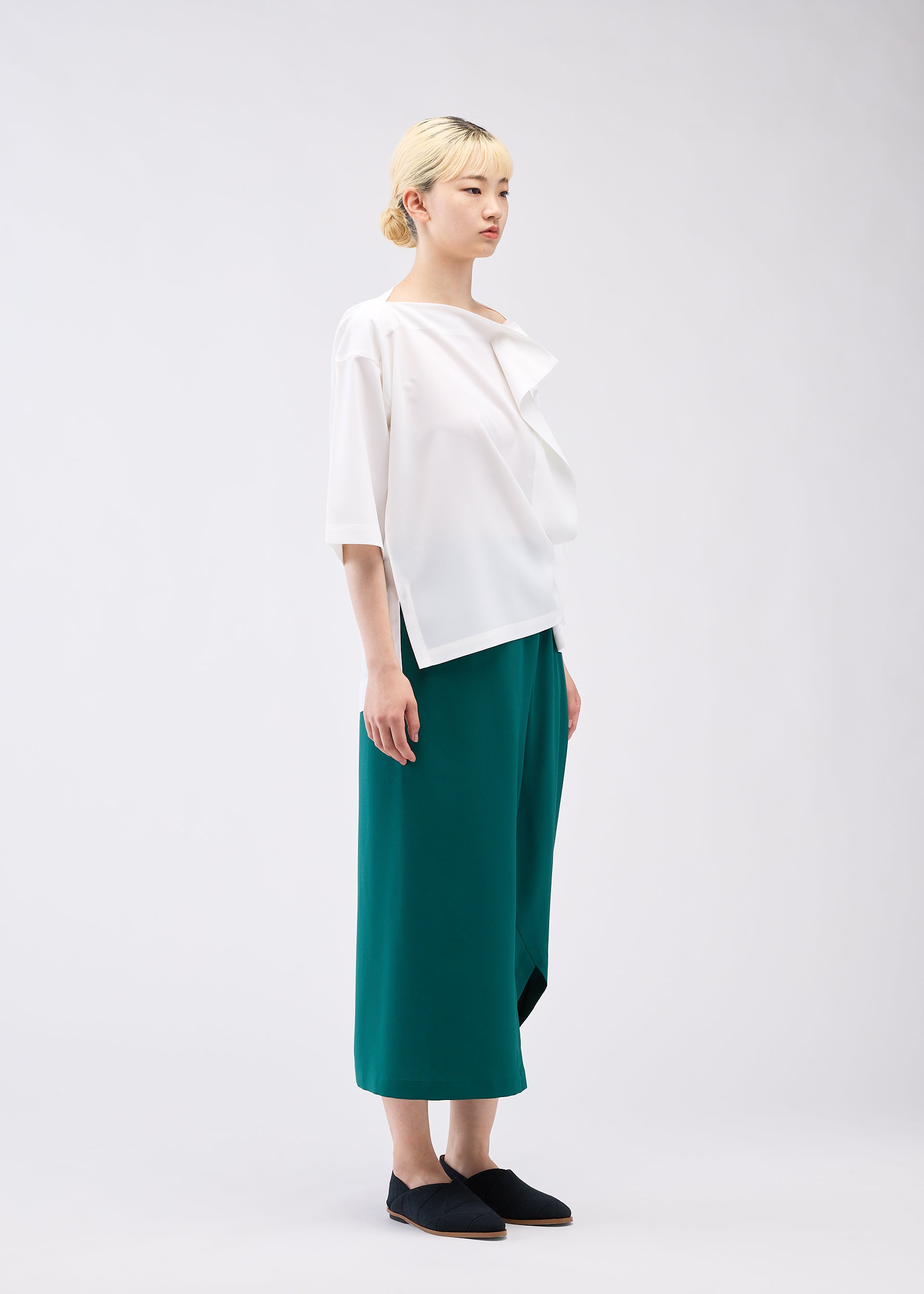 FLAT ONE TUCK T、ウィメンズ_トップス_トップ、着用画像4