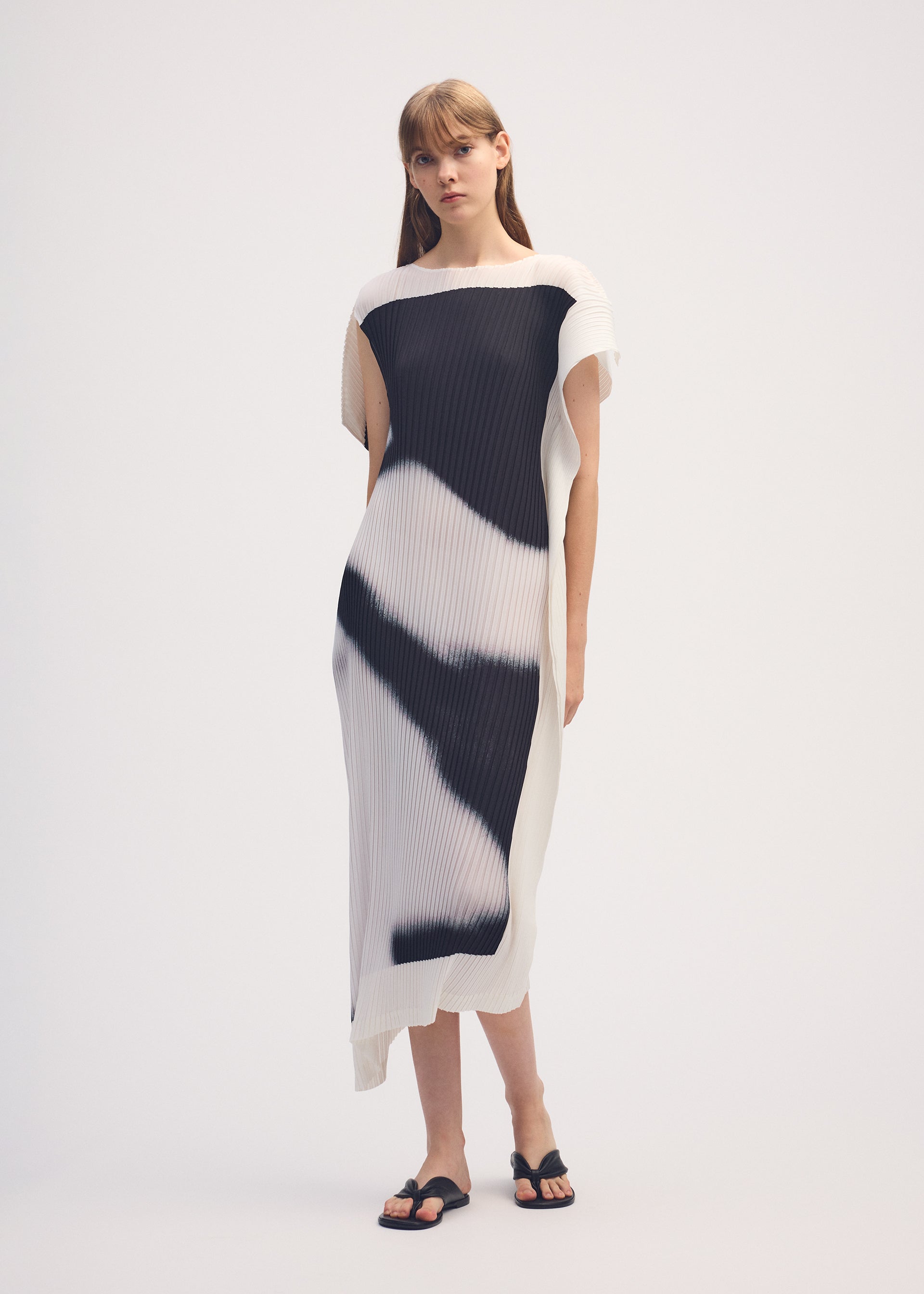 SHADOW STUDY PLEATS、ウィメンズ_ワンピース、着用画像2