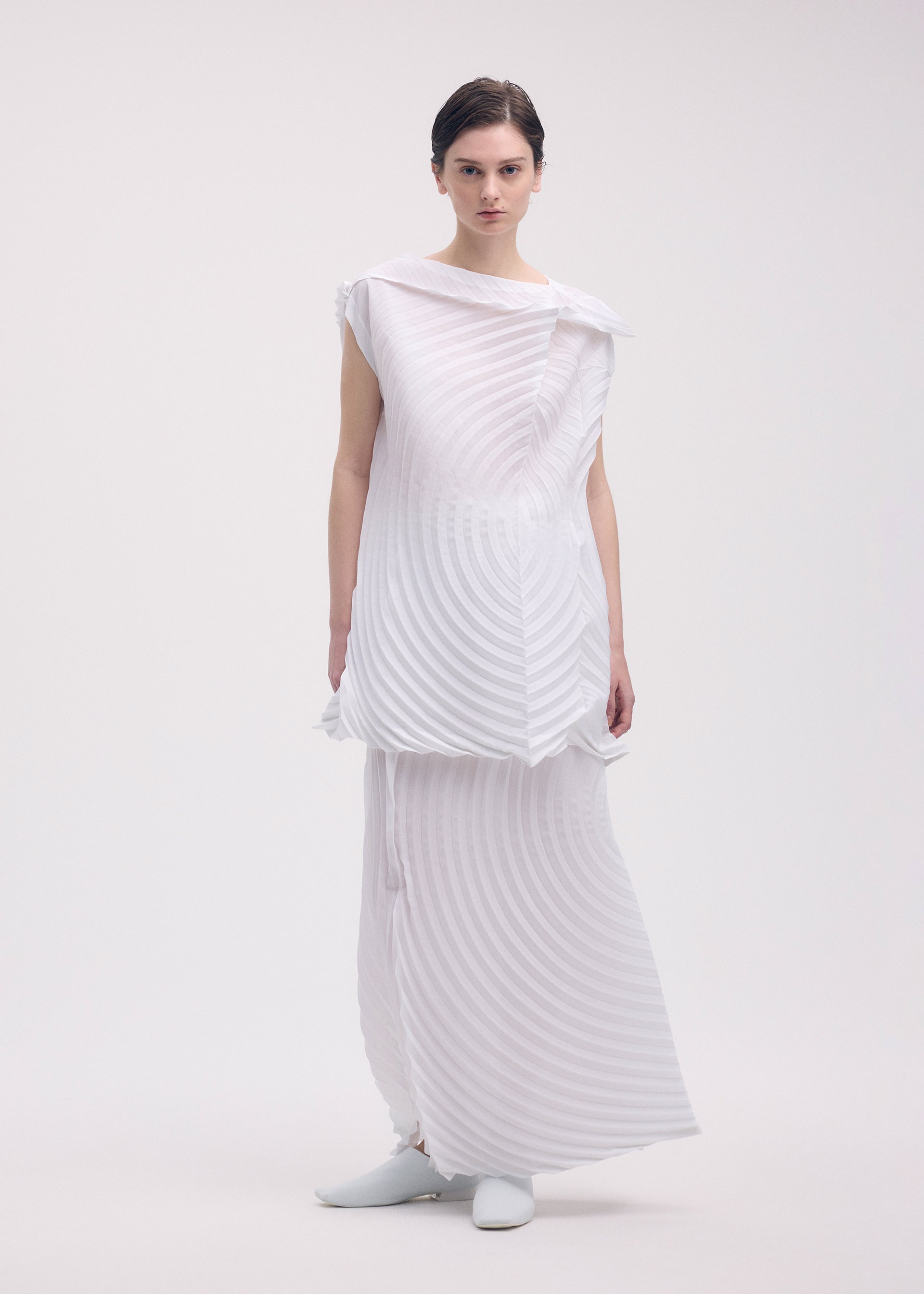 PAPER BAG PLEATS、ウィメンズ_スカート、着用画像2