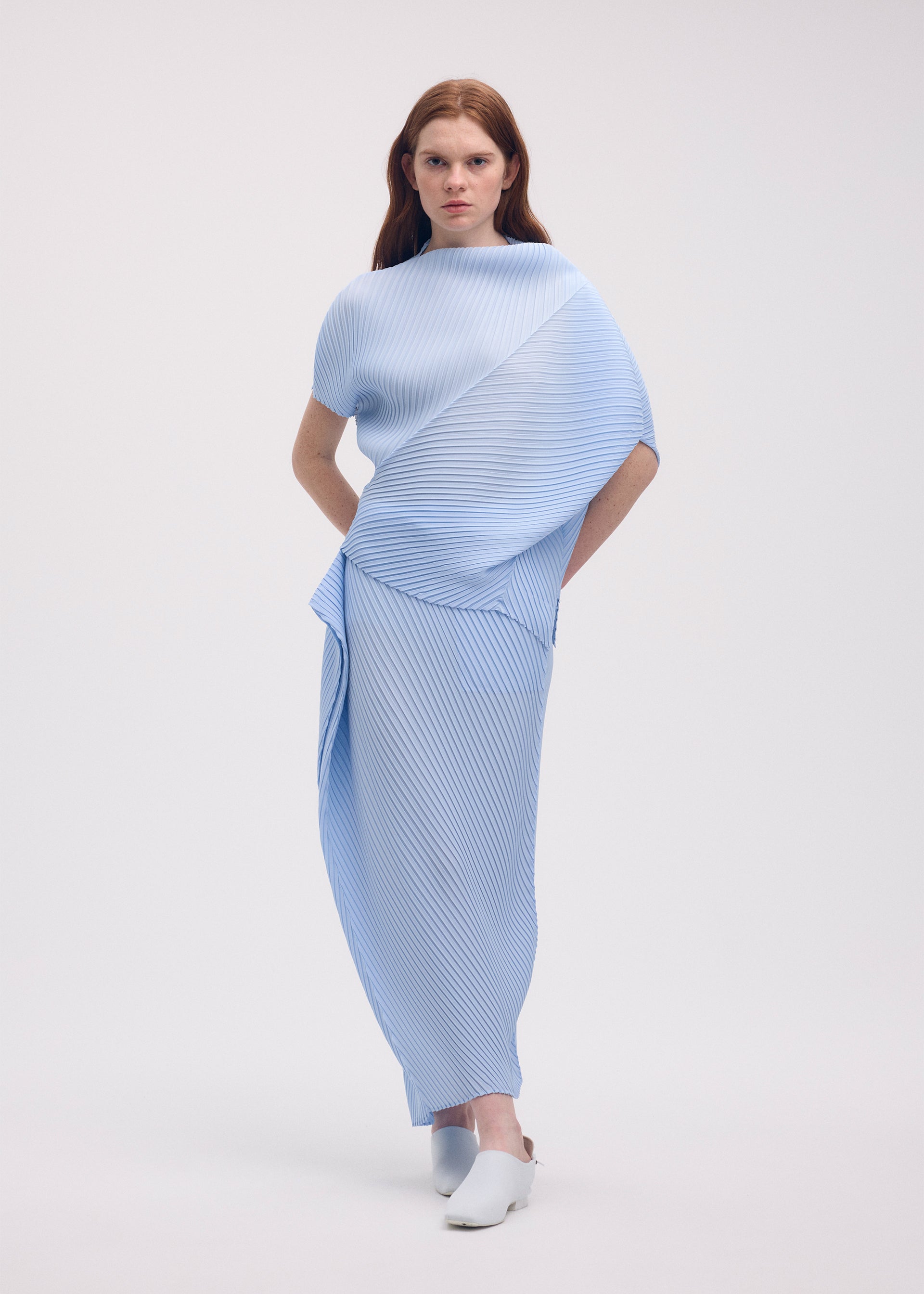 SOFT FOLD PLEATS、ウィメンズ_スカート、着用画像2