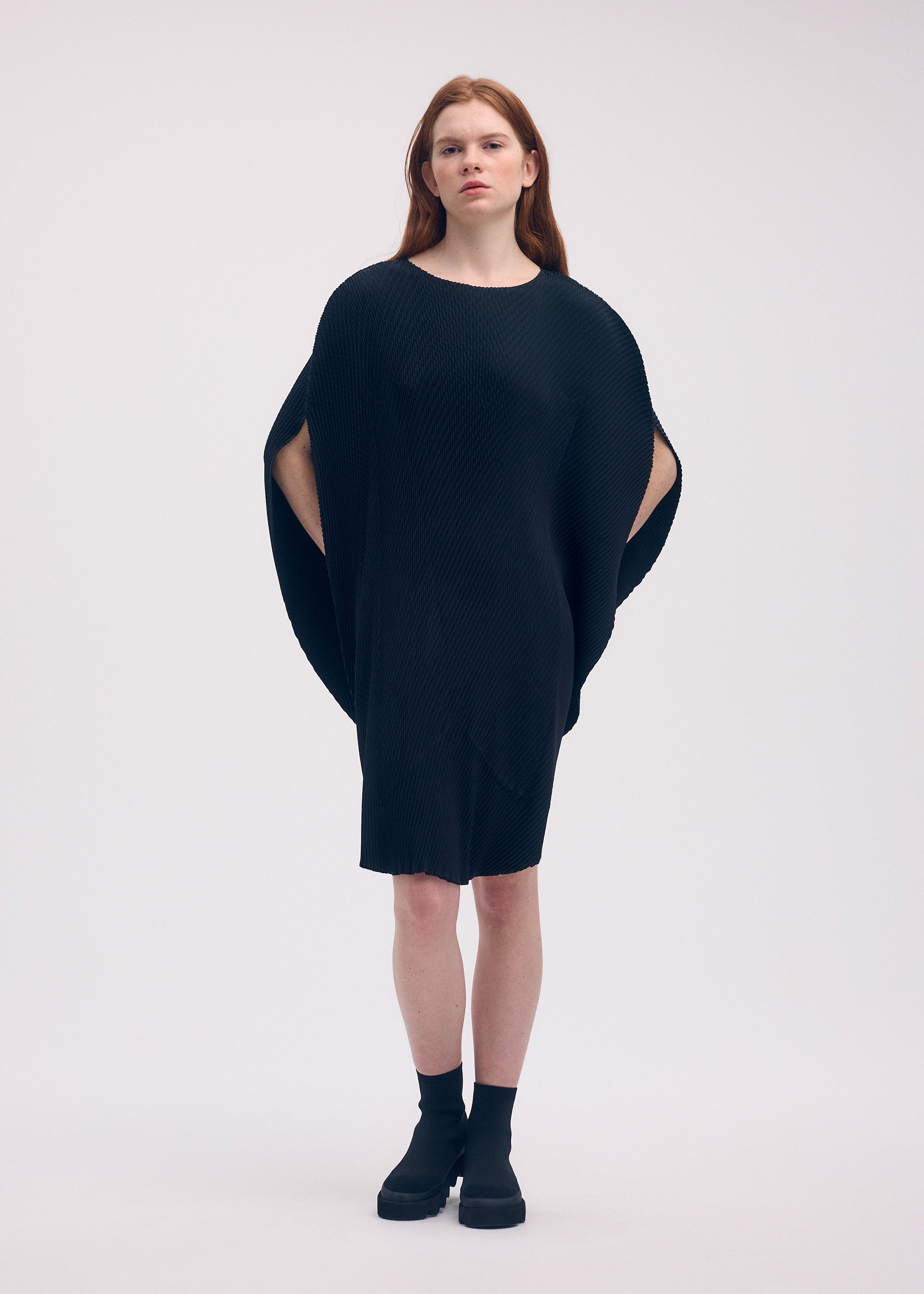 ORBICULAR PLEATS、ウィメンズ_ワンピース、着用画像2
