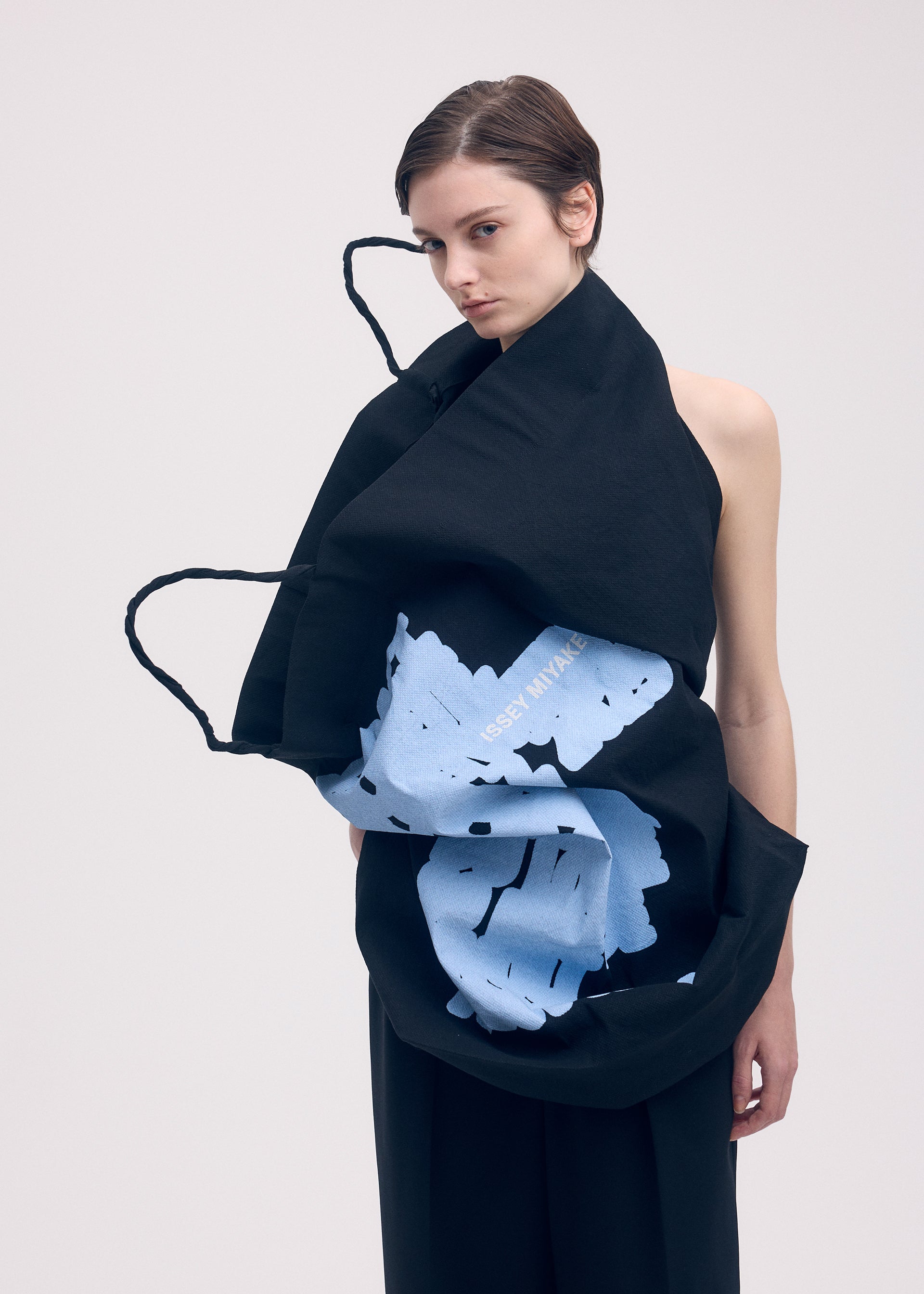 PAPER BAG (POSTER)、ウィメンズ_トップス_トップ、着用画像5