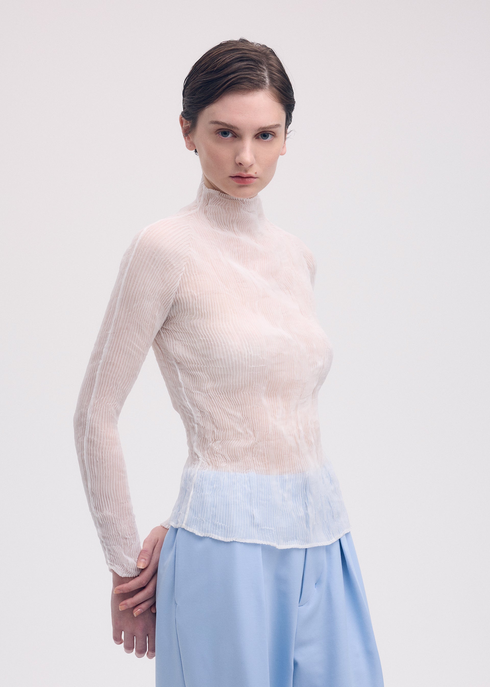 CHIFFON TWIST BK/WT-58、ウィメンズ_トップス_トップ、着用画像2