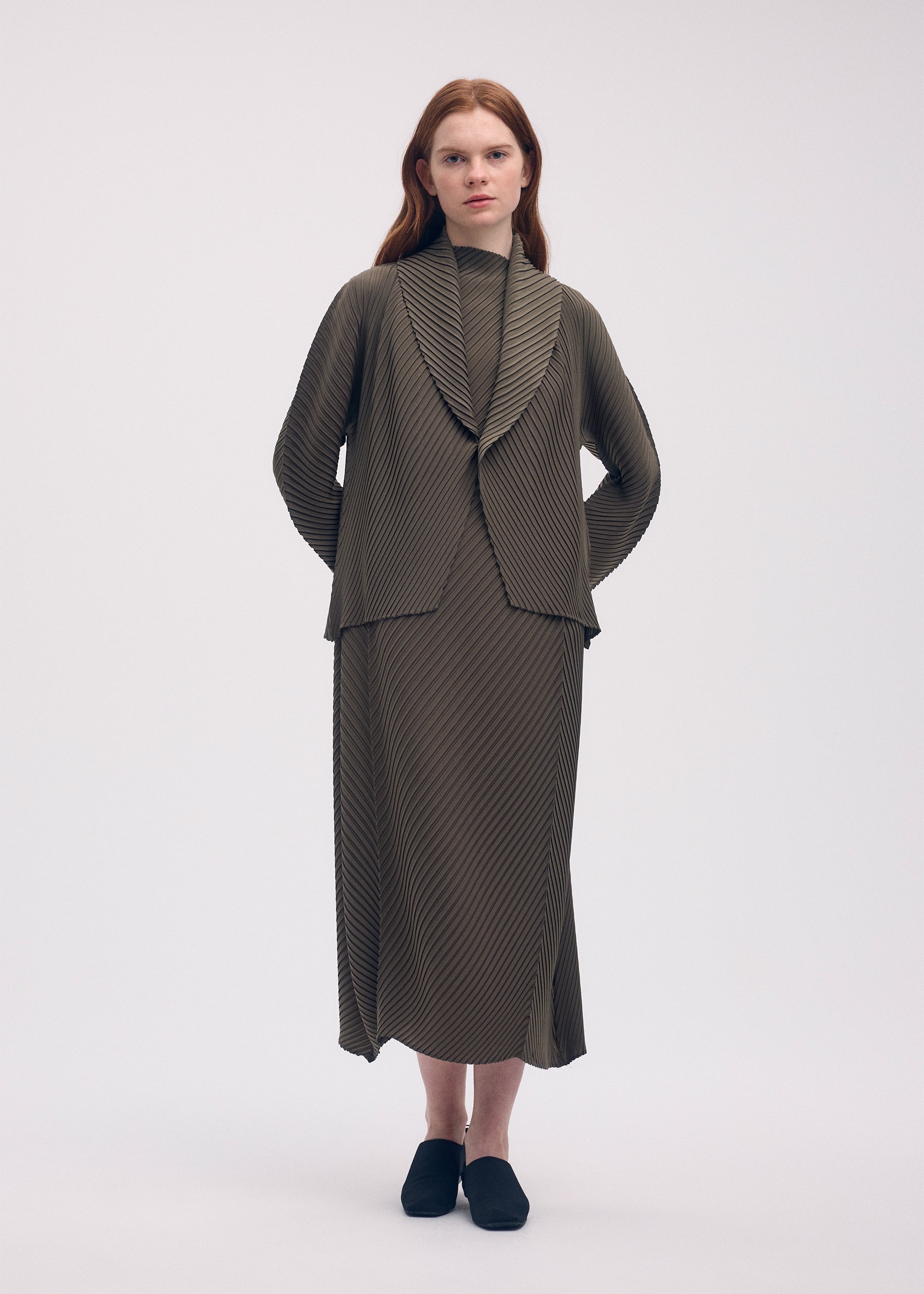 SOFT FOLD PLEATS、ウィメンズ_ジャケット&コート_ジャケット&ブルゾン、着用画像2
