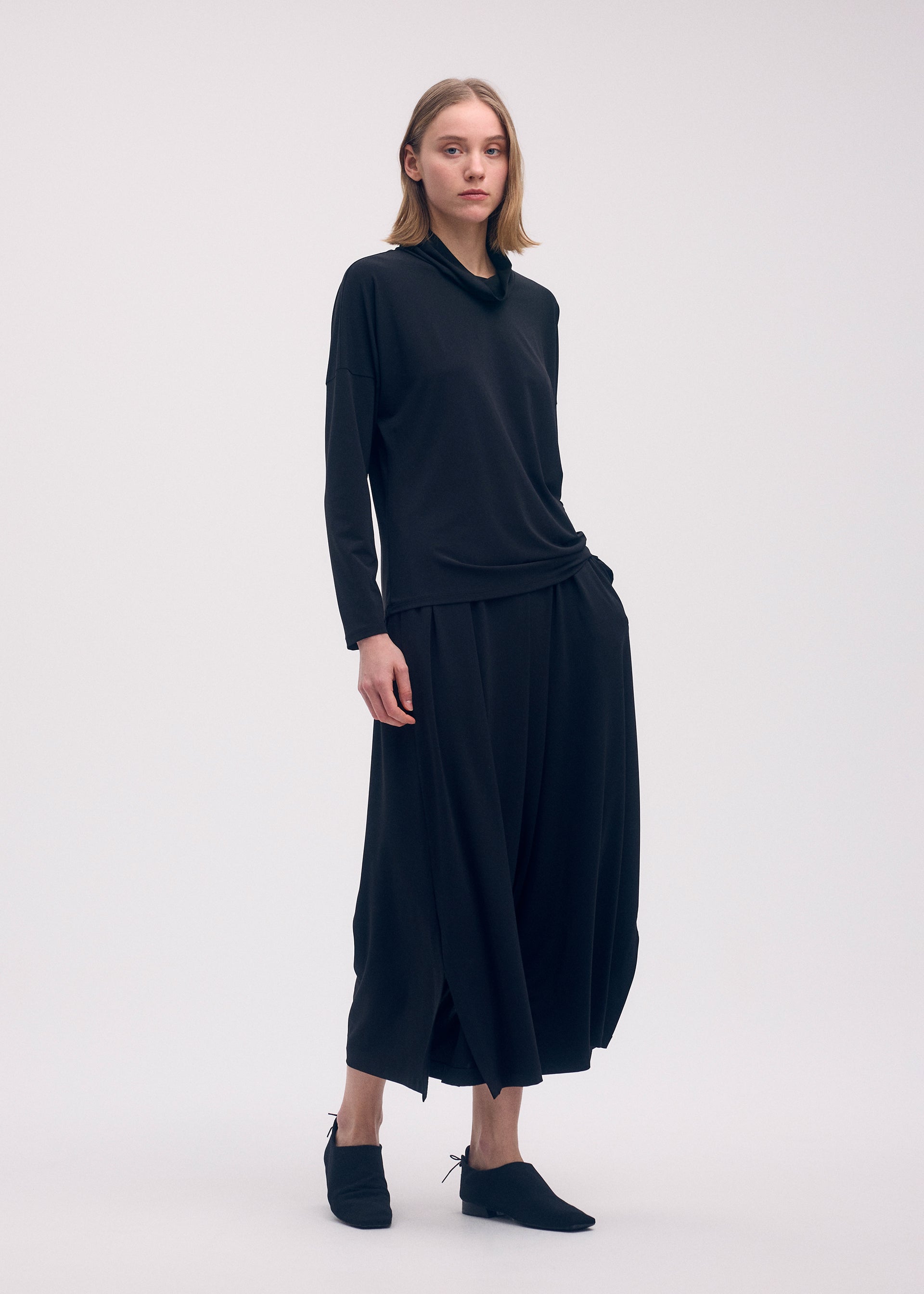 DRAPE JERSEY-58、ウィメンズ_パンツ、着用画像4