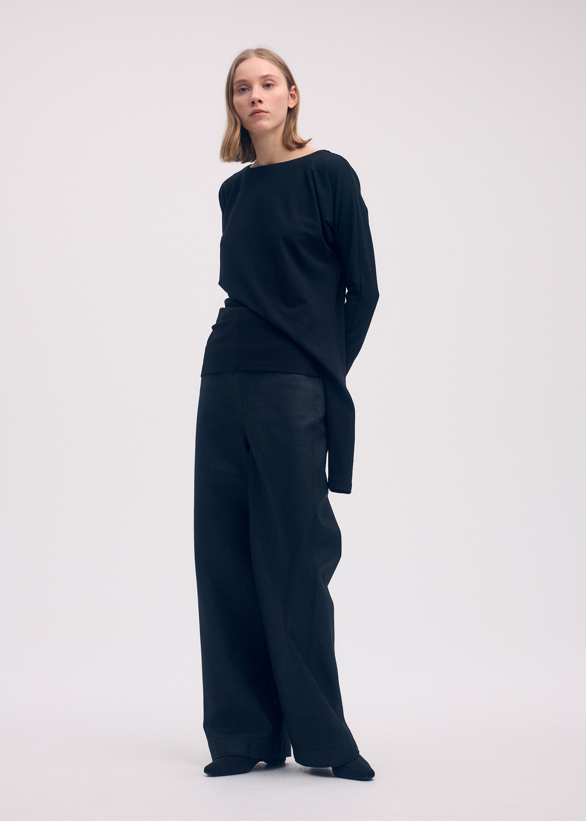 THREE-SLEEVED JERSEY、ウィメンズ_トップス_トップ、着用画像2