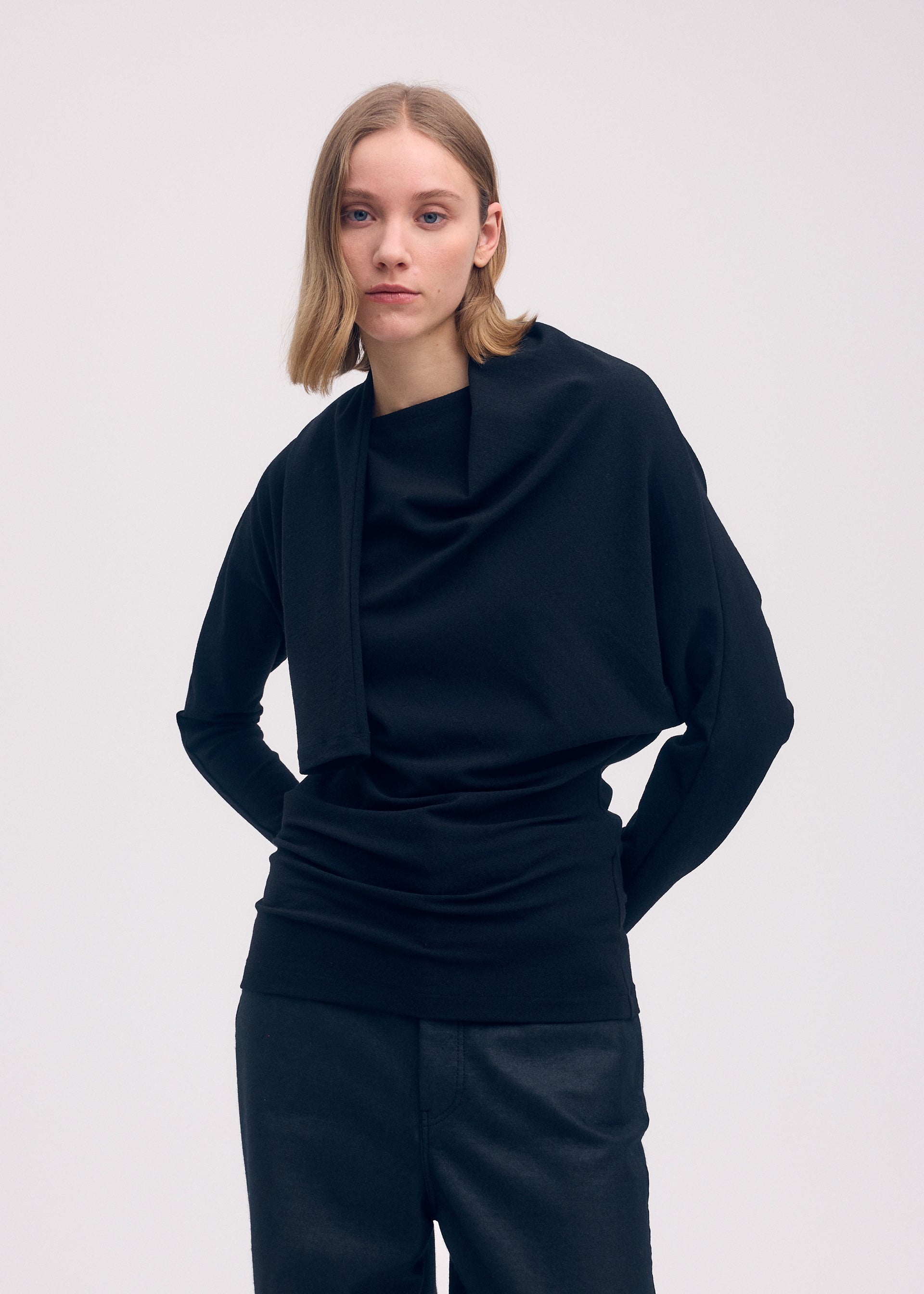 THREE-SLEEVED JERSEY、ウィメンズ_トップス_トップ、着用画像5