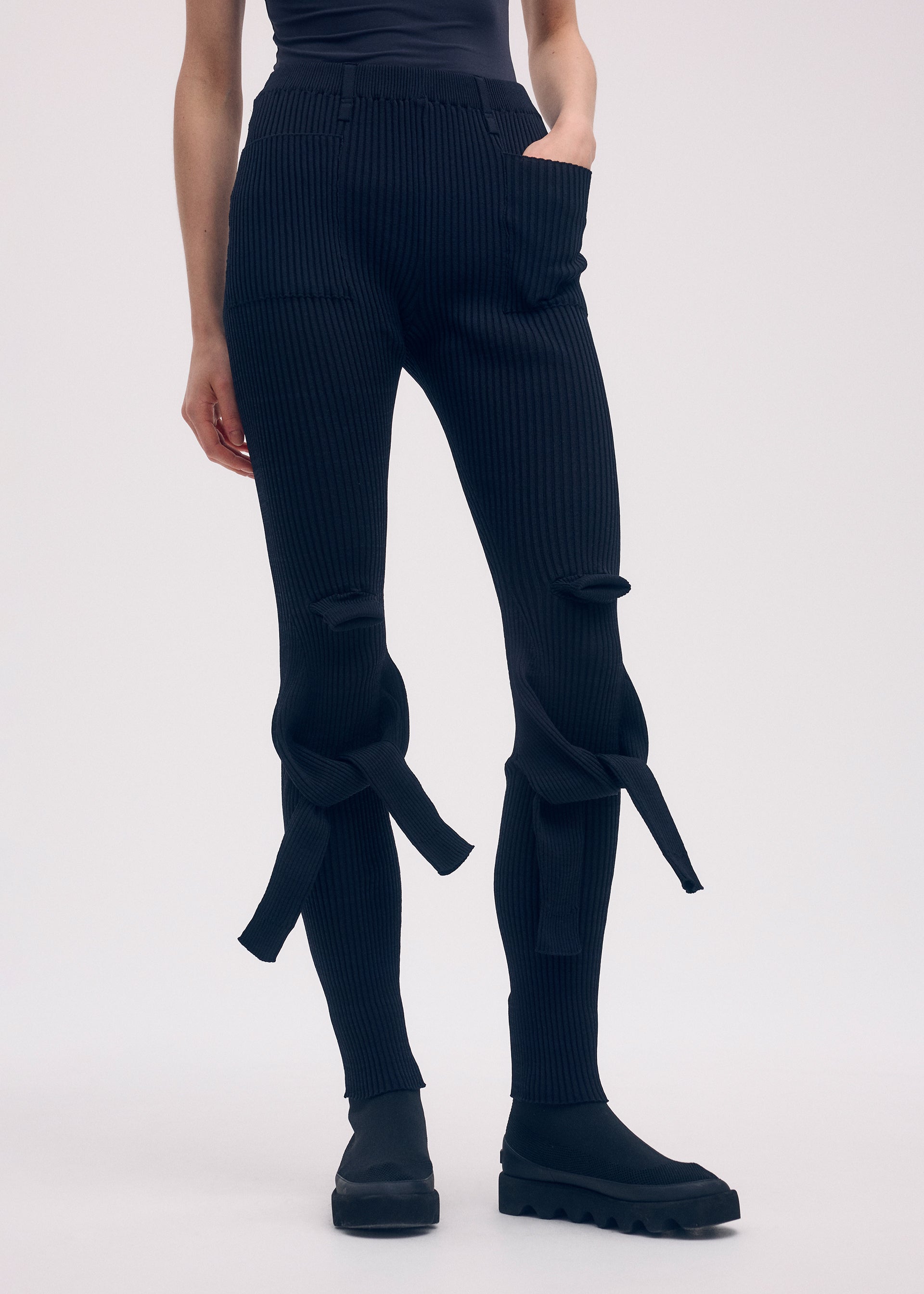ODD PANTS、ウィメンズ_ニット、着用画像3