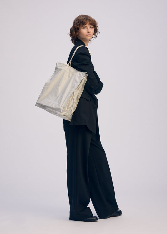 CRUMPLABLE、バッグ&財布_トートバッグ、着用画像1