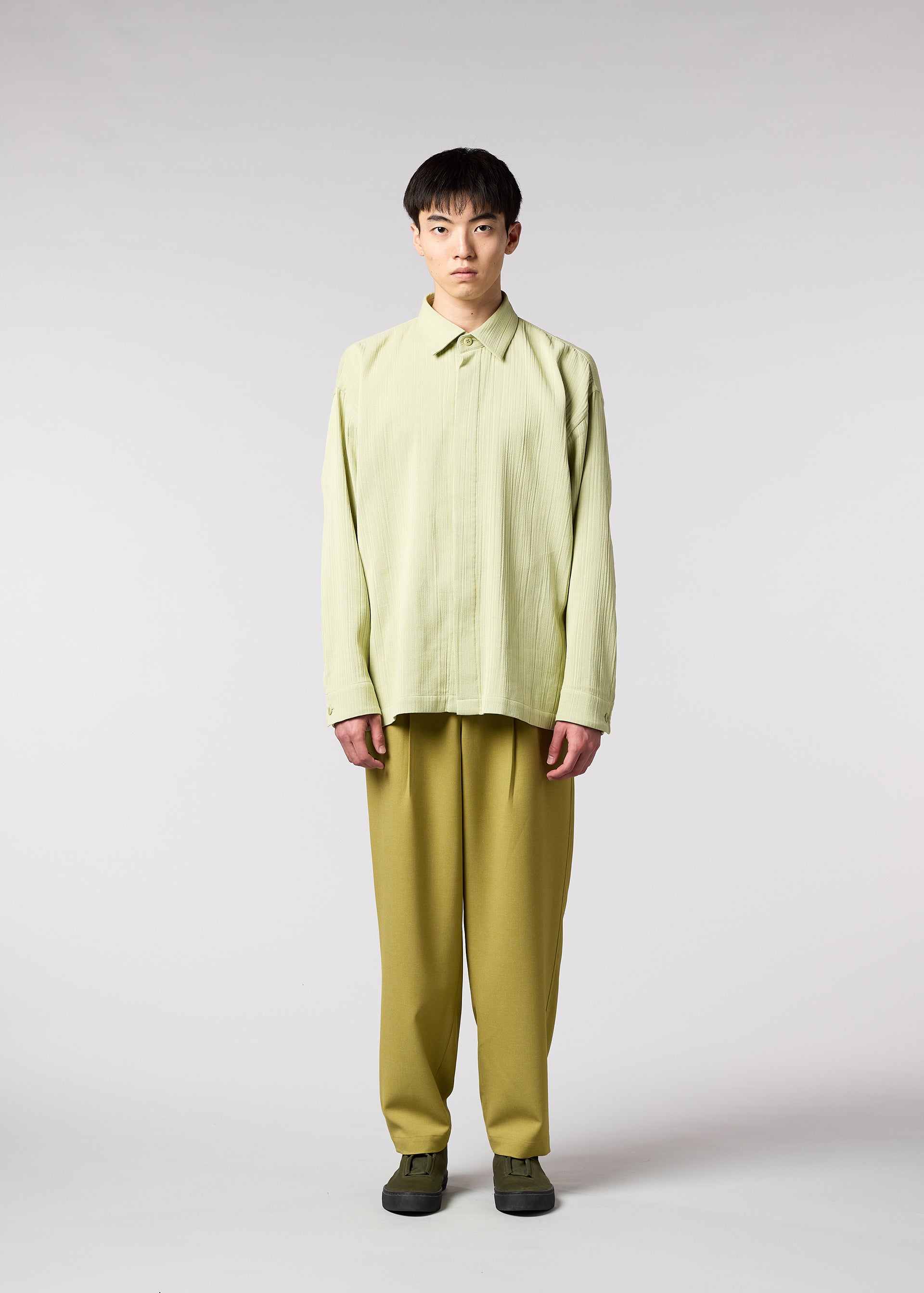 DOUBLE WEAVE CREPE、メンズ_トップス_シャツ、着用画像1