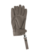 PIGEON GLOVES
