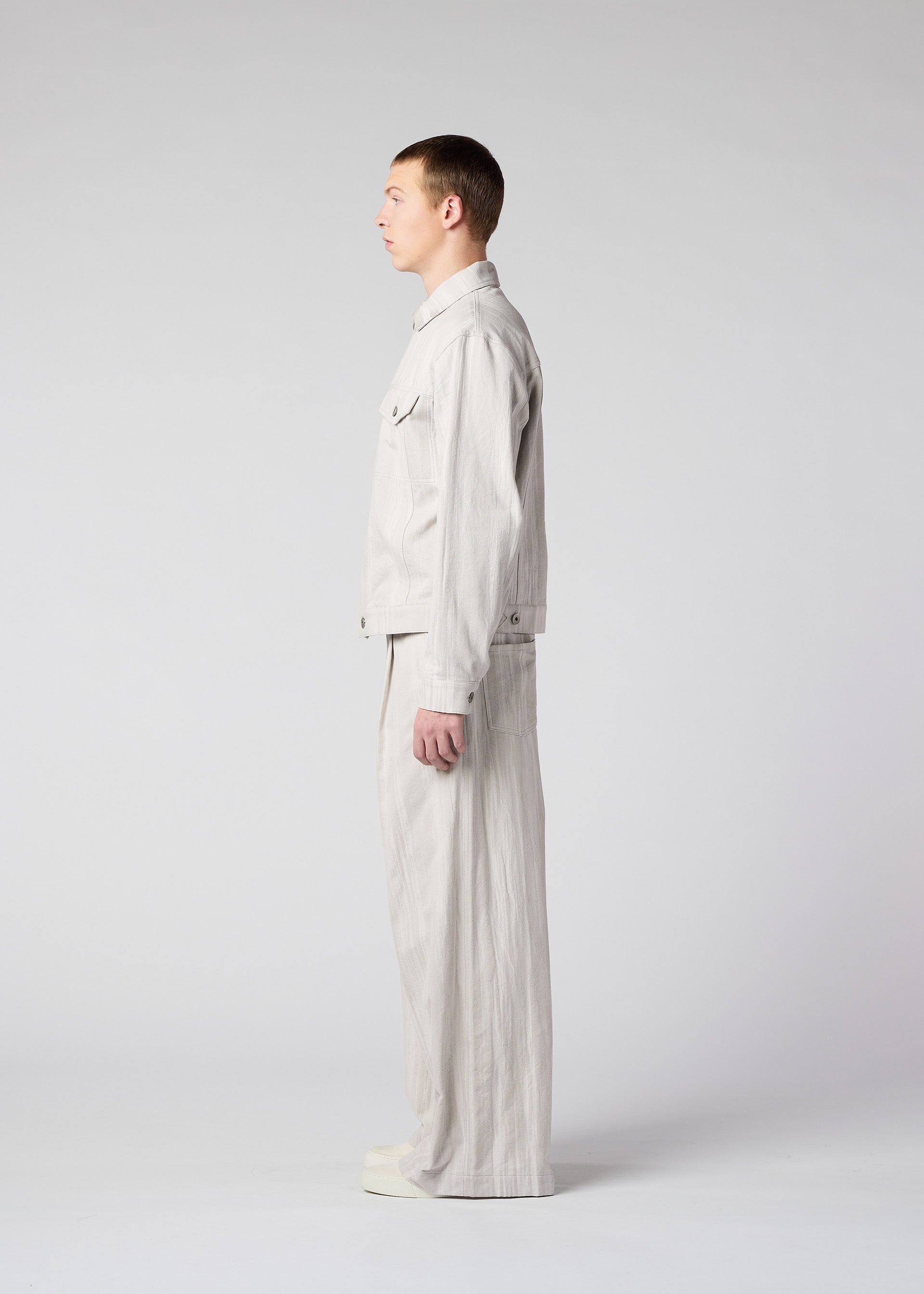 COTTON JACQUARD、メンズ_パンツ、着用画像2