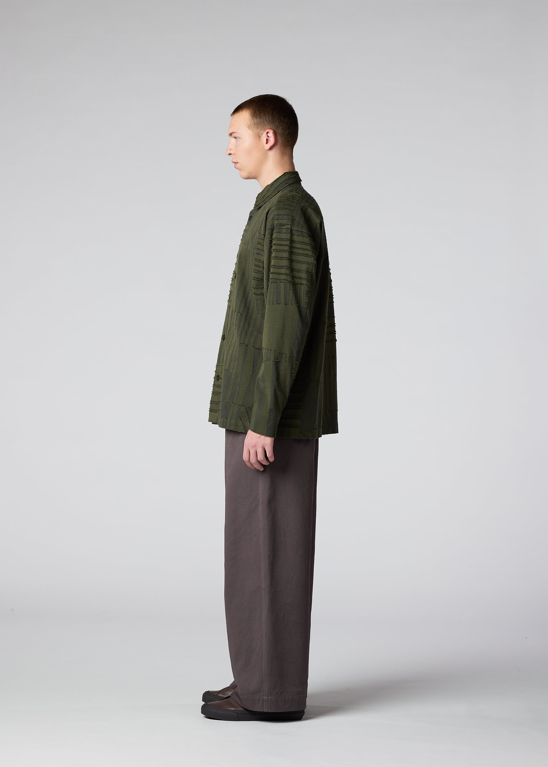 GEOMETRY JACQUARD SHIRT、メンズ_トップス_シャツ、着用画像2