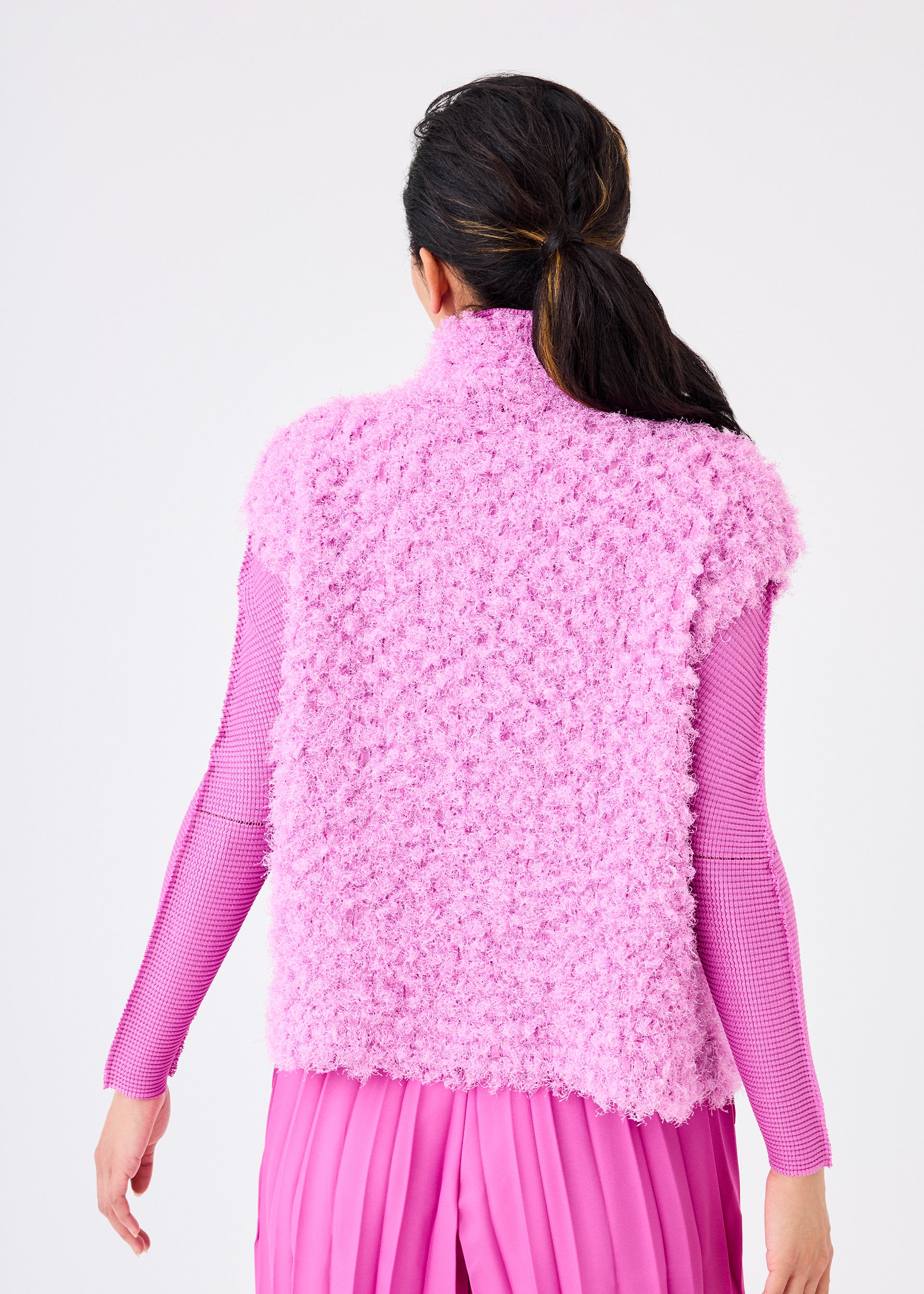 SHAGGY PLEATS、ウィメンズ_トップス_トップ、着用画像2
