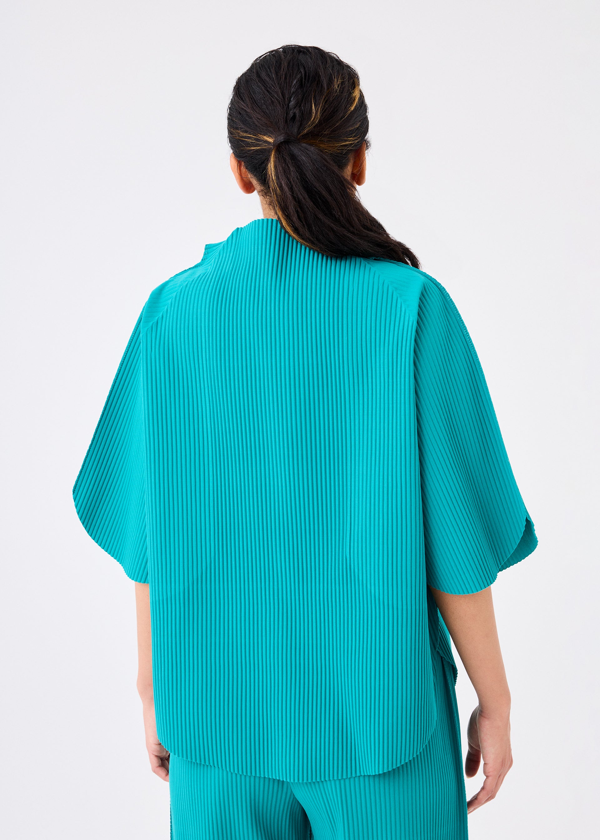 WING PLEATS、ウィメンズ_トップス_トップ、着用画像2