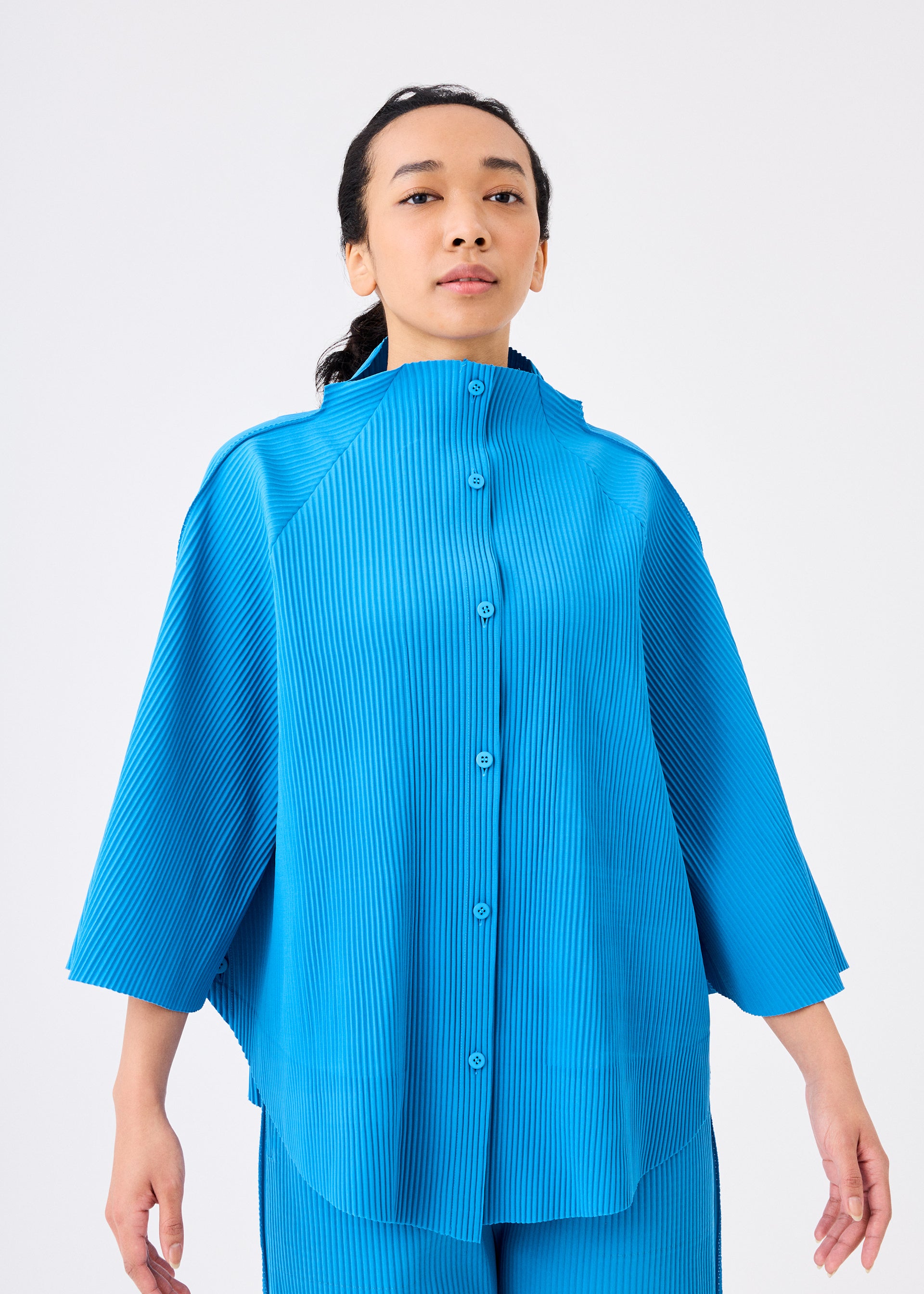 WING PLEATS、ウィメンズ_トップス_カーディガン、着用画像1