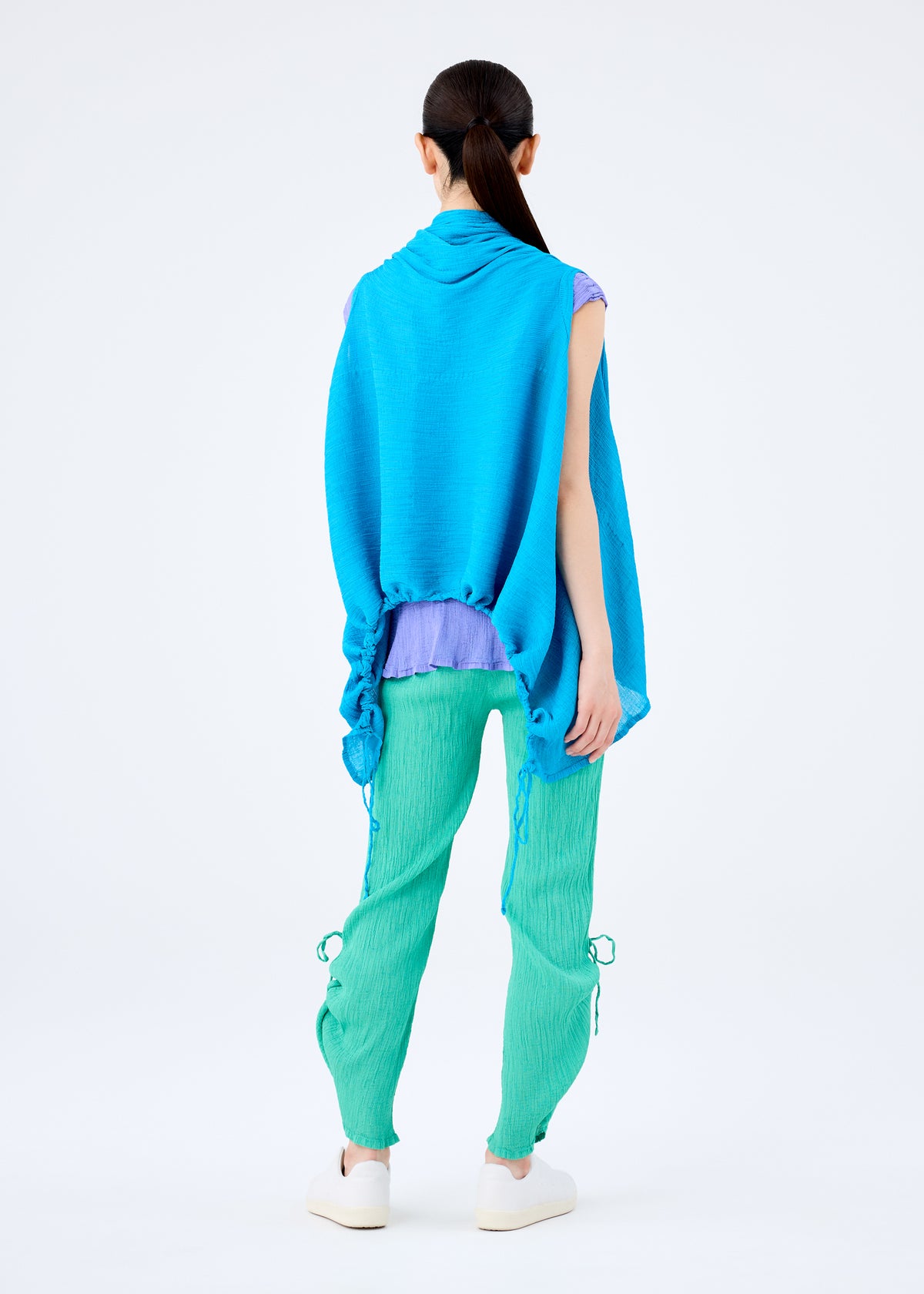 STRING SEE-THROUGH CREPE、ウィメンズ_トップス_ベスト、着用画像4