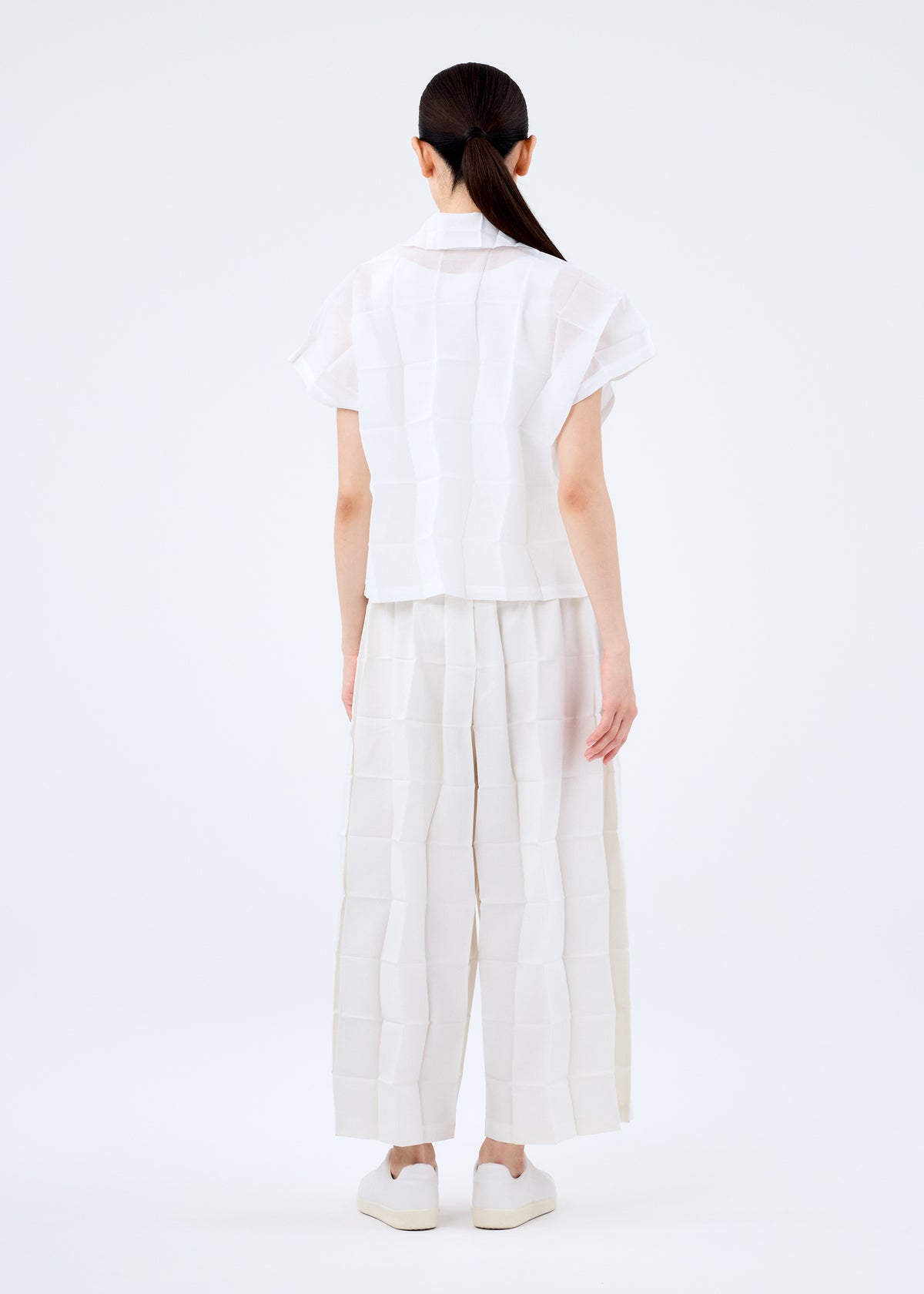 DICE PLEATS BOTTOM、ウィメンズ_パンツ、着用画像2