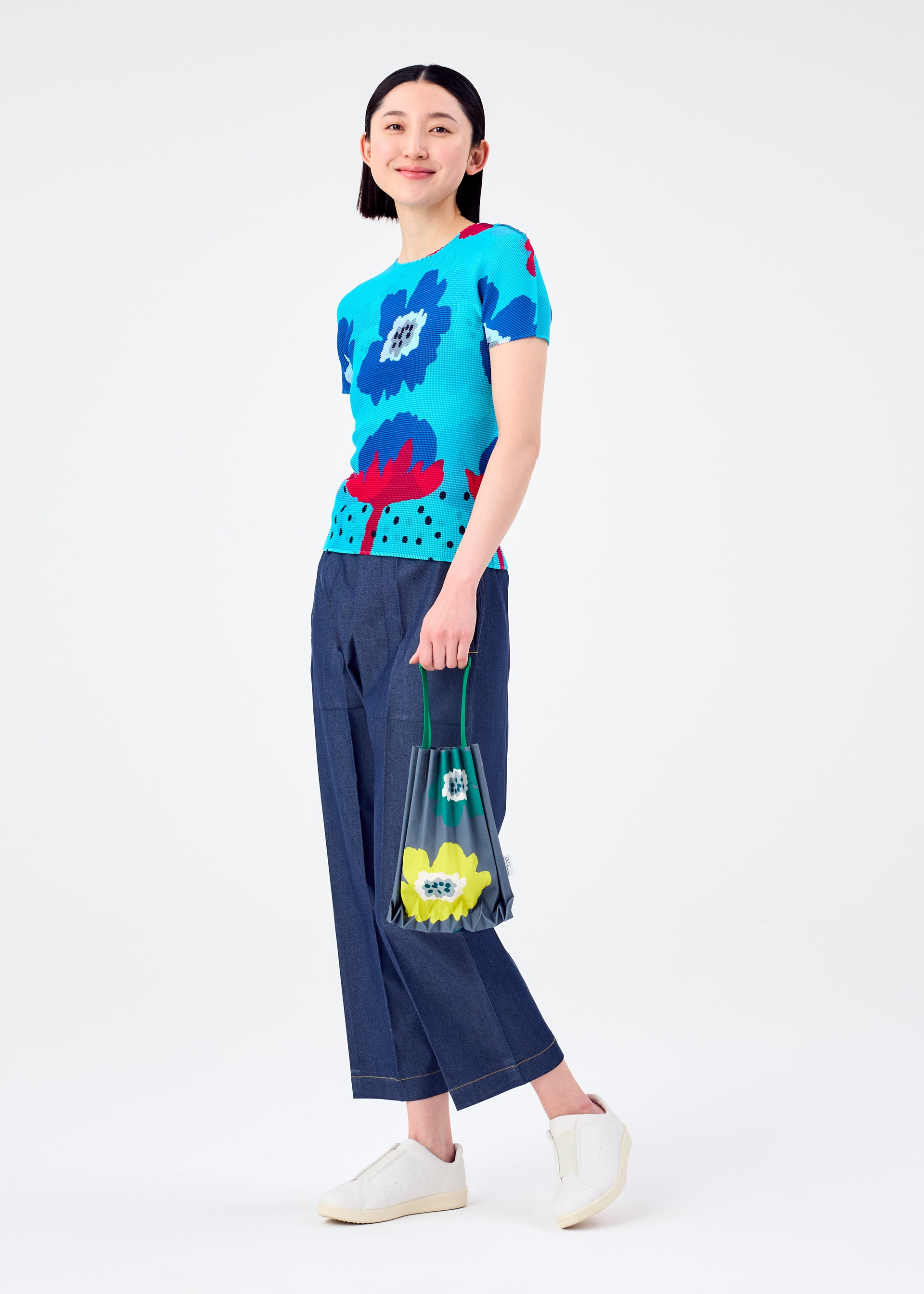 GROW TRUNK PLEATS BAG、バッグ&財布_トートバッグ、着用画像1