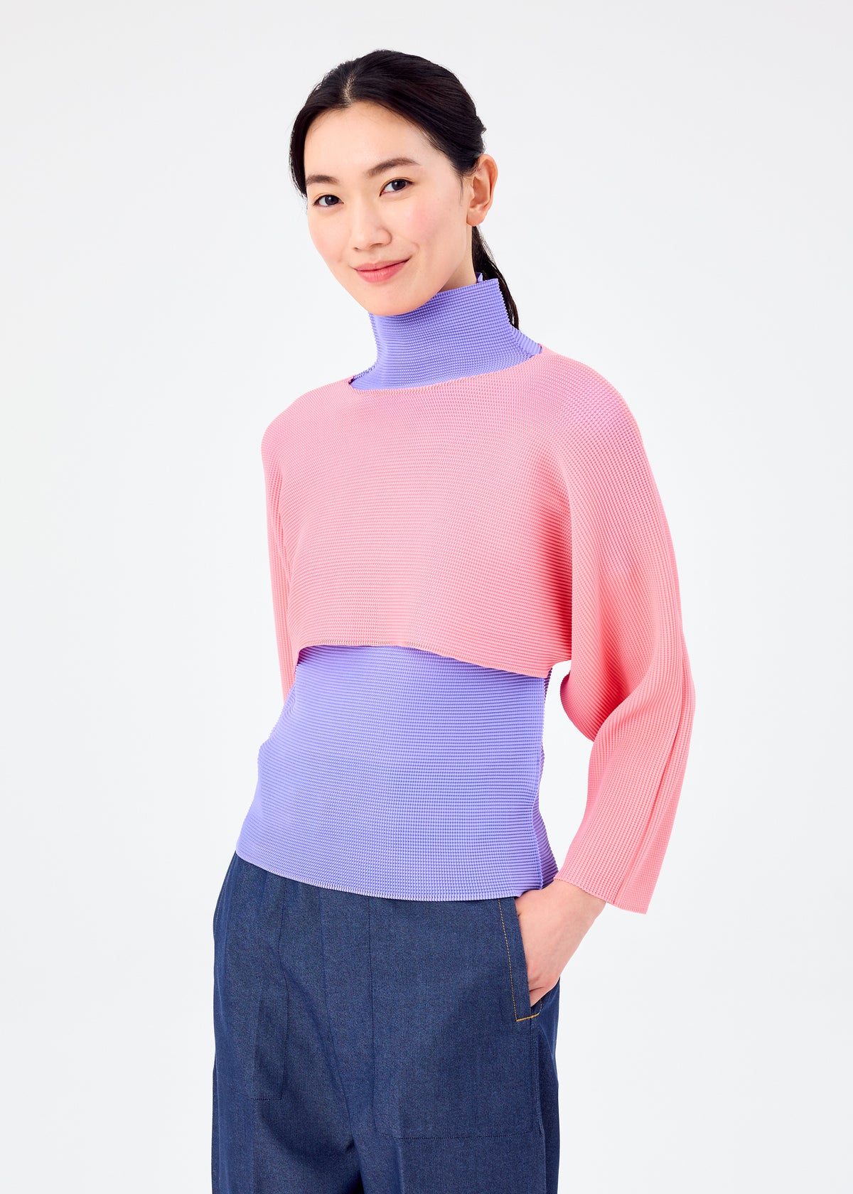 DOLMAN STRETCH PLEATS 1、ウィメンズ_トップス_トップ、着用画像1
