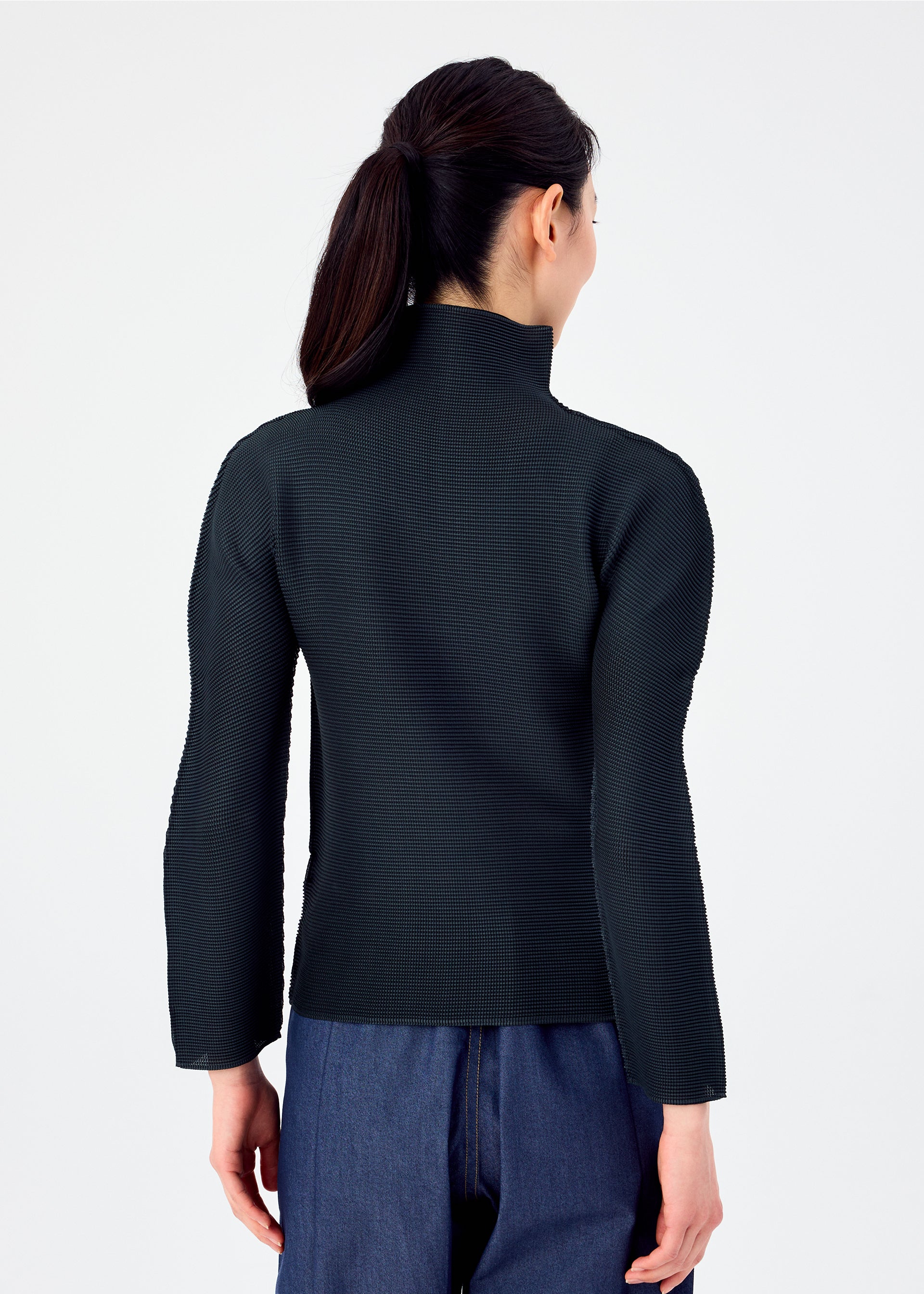 STRETCH PLEATS 4、ウィメンズ_トップス_トップ、着用画像2