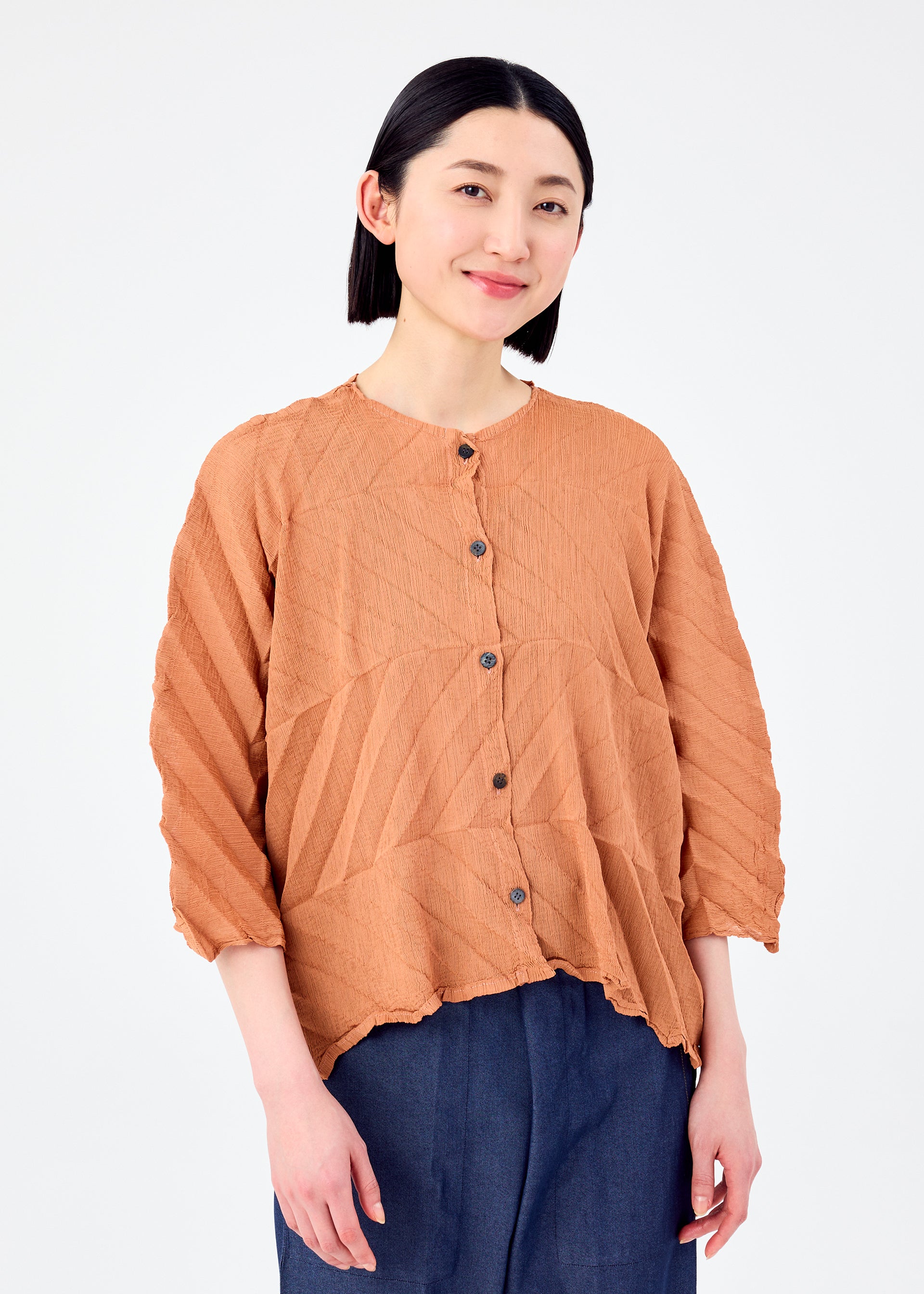 ZIG ZAG SEE-THROUGH CREPE、ウィメンズ_トップス_カーディガン、着用画像1
