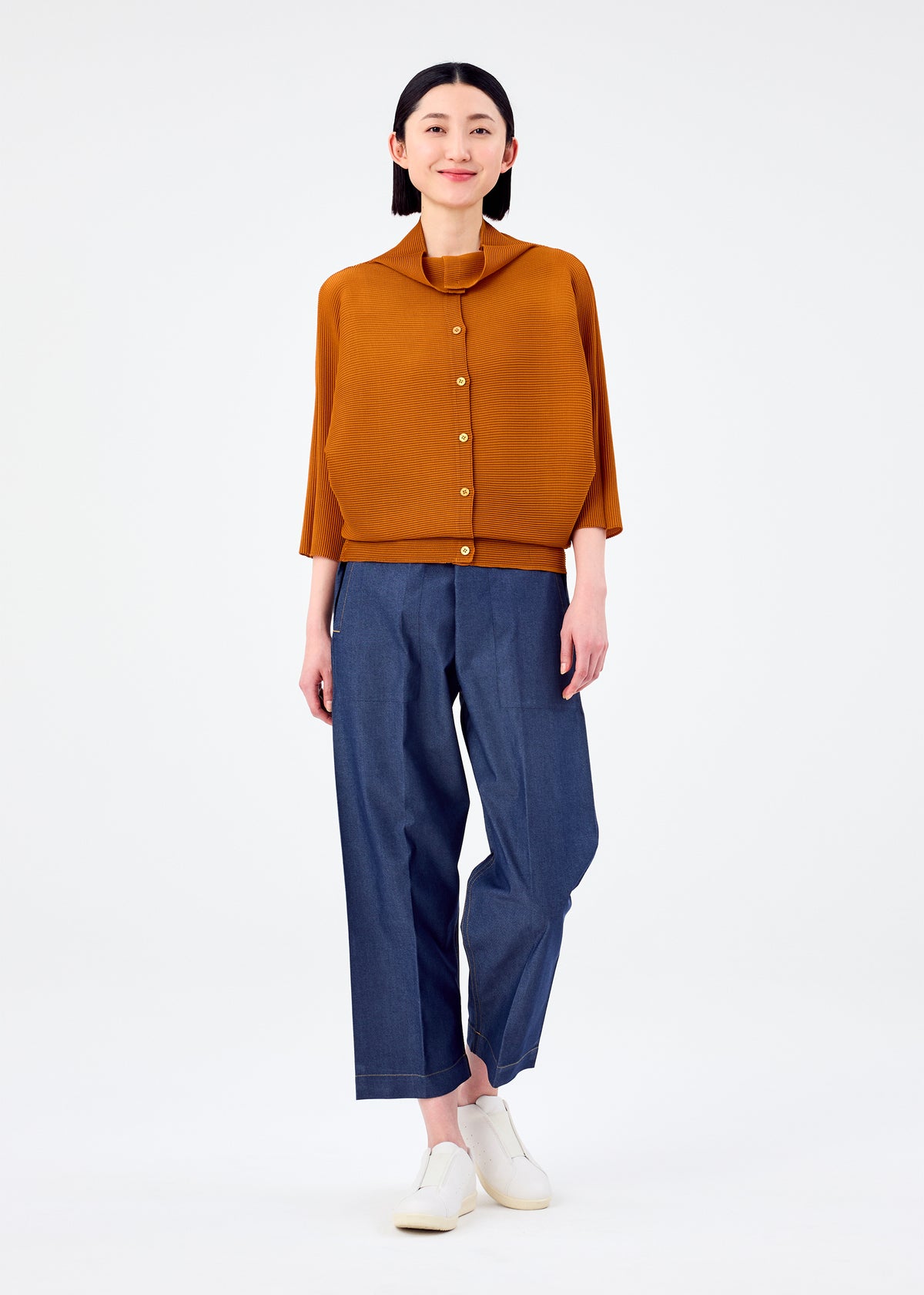 DOLMAN STRETCH PLEATS 2、ウィメンズ_トップス_カーディガン、着用画像3