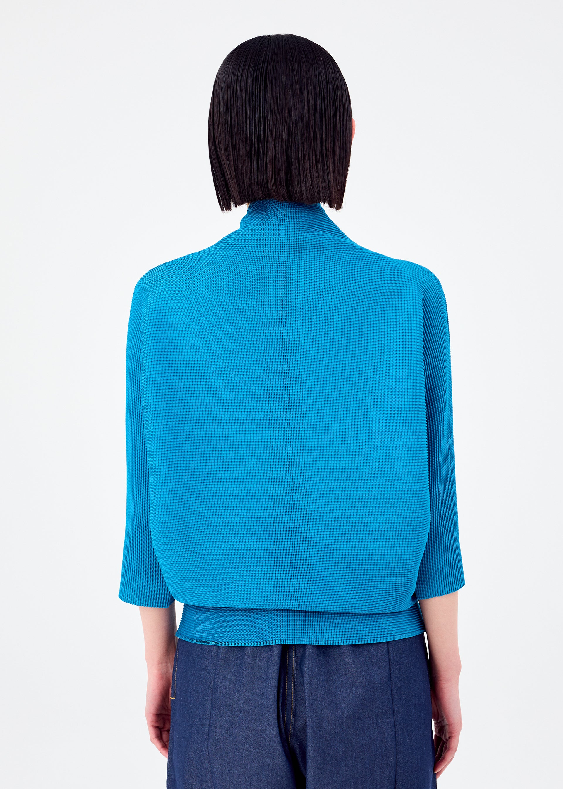 DOLMAN STRETCH PLEATS 3、ウィメンズ_トップス_カーディガン、着用画像2