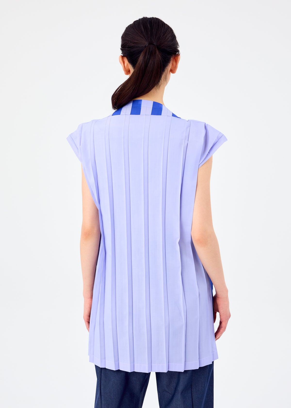 BOTTLE PLEATS SHIRT、ウィメンズ_トップス_チュニック、着用画像2