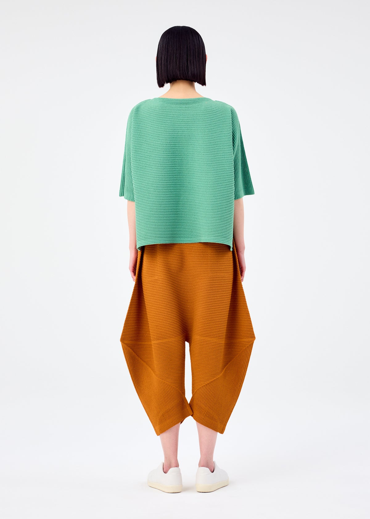 FUWA FUWA MESH PLEATS、ウィメンズ_パンツ、着用画像2