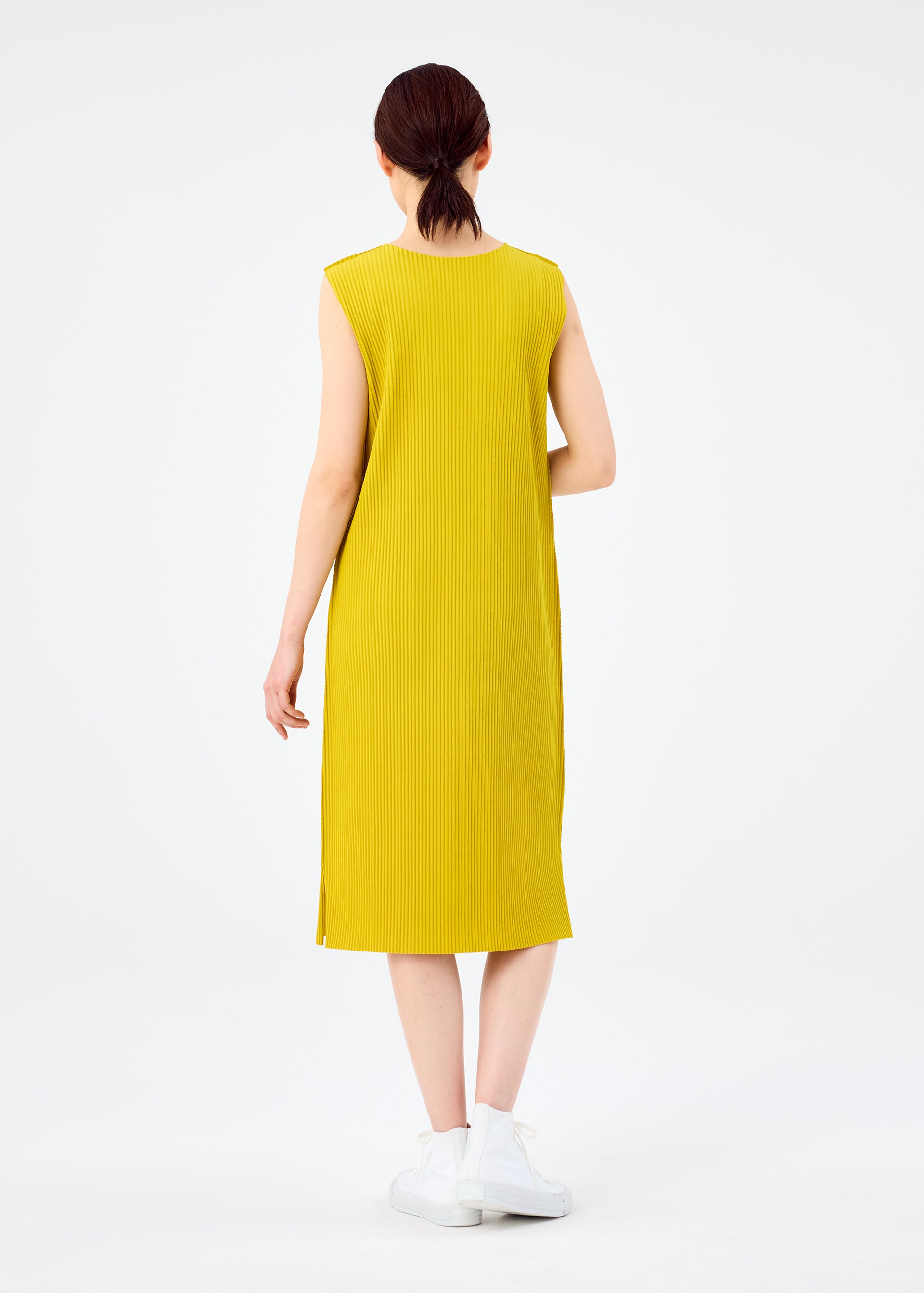 FINE KNIT PLEATS COLOR 2、ウィメンズ_ワンピース、着用画像2
