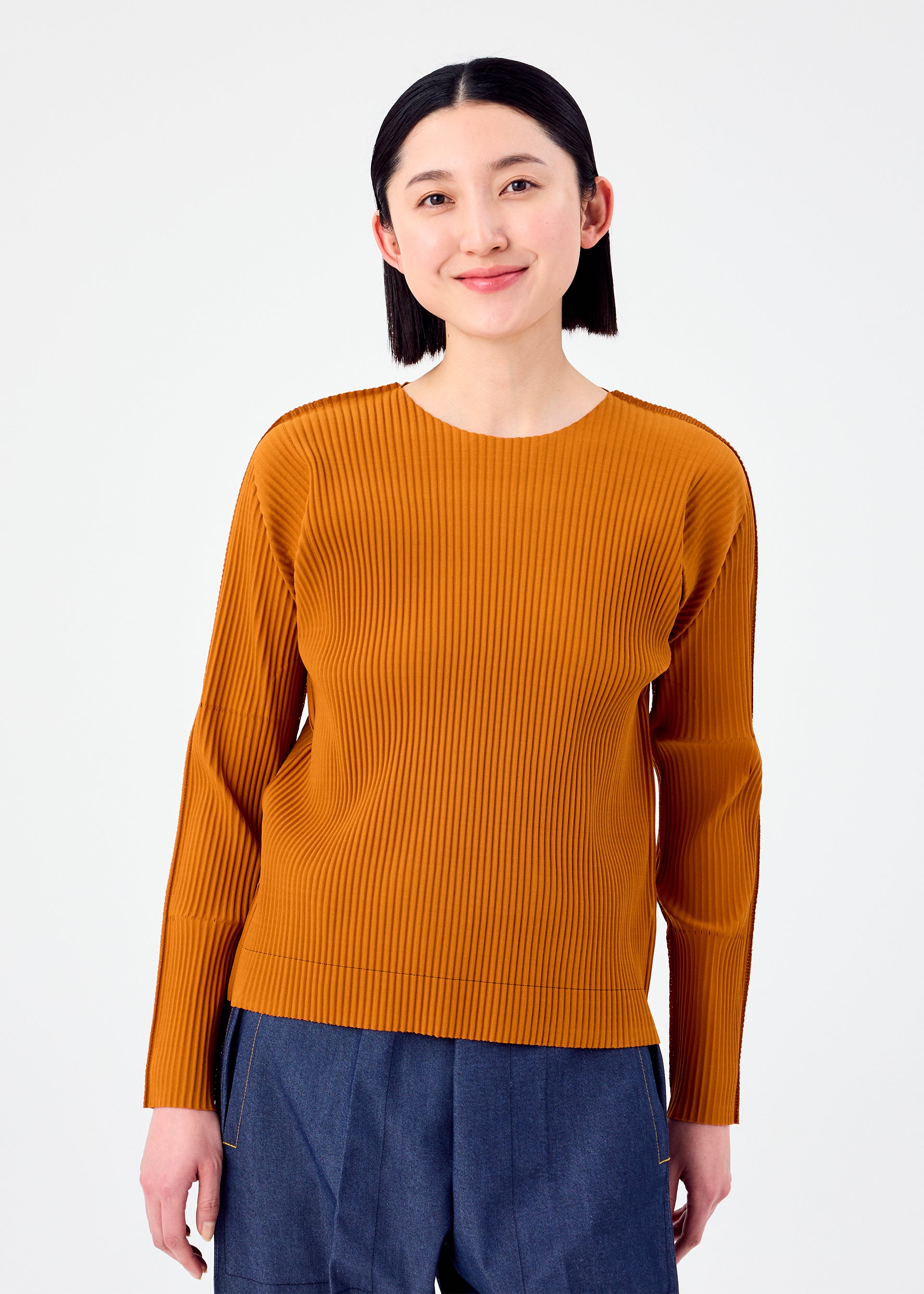 FINE KNIT PLEATS COLOR 2、ウィメンズ_トップス_トップ、着用画像1