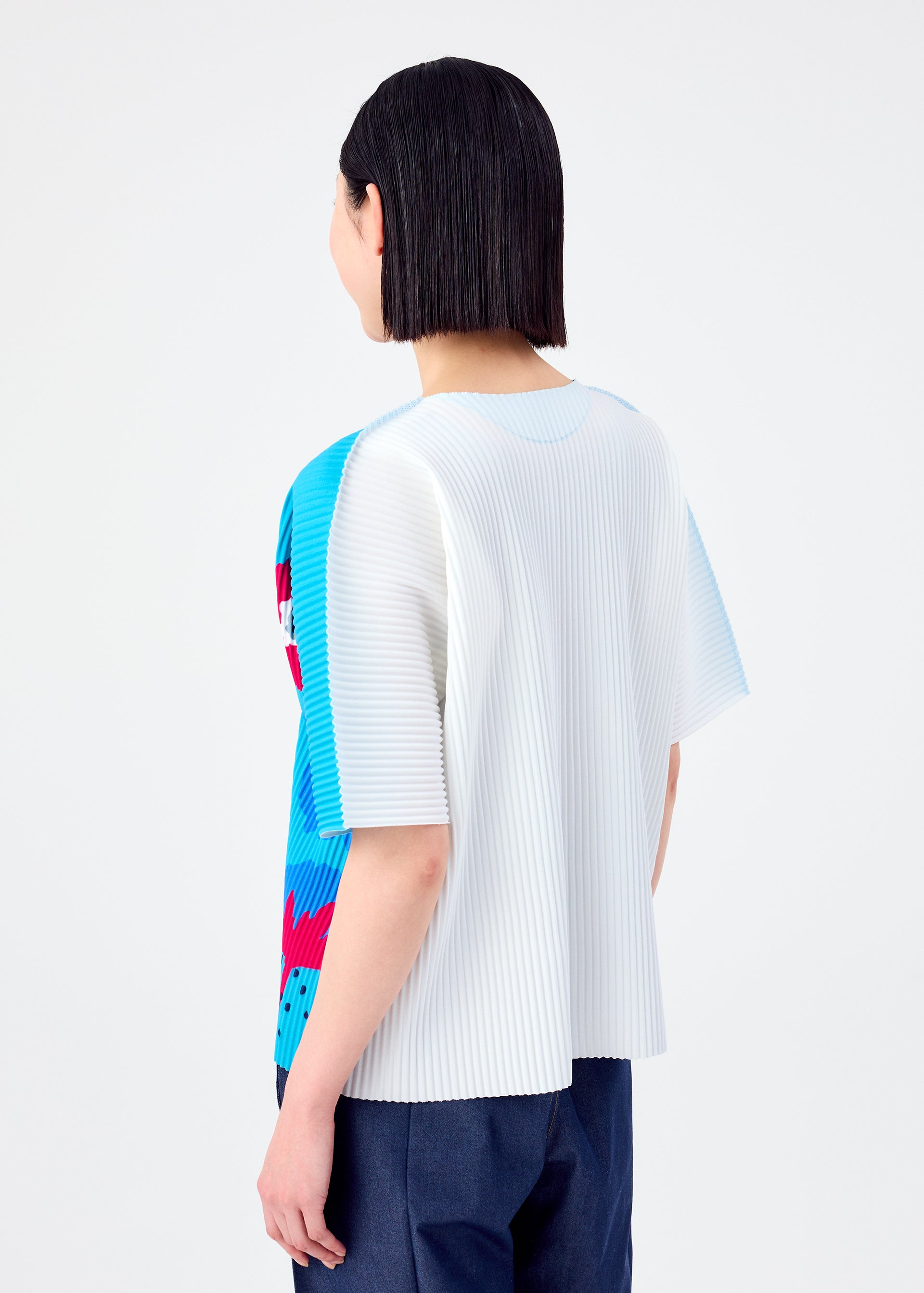 GROW FINE KNIT PLEATS T、ウィメンズ_トップス_トップ、着用画像2