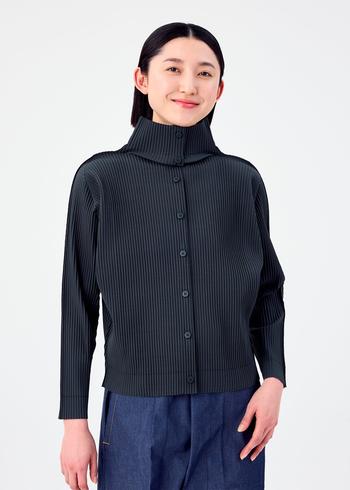 FINE KNIT PLEATS COLOR 2、ウィメンズ_トップス_カーディガン、着用画像1