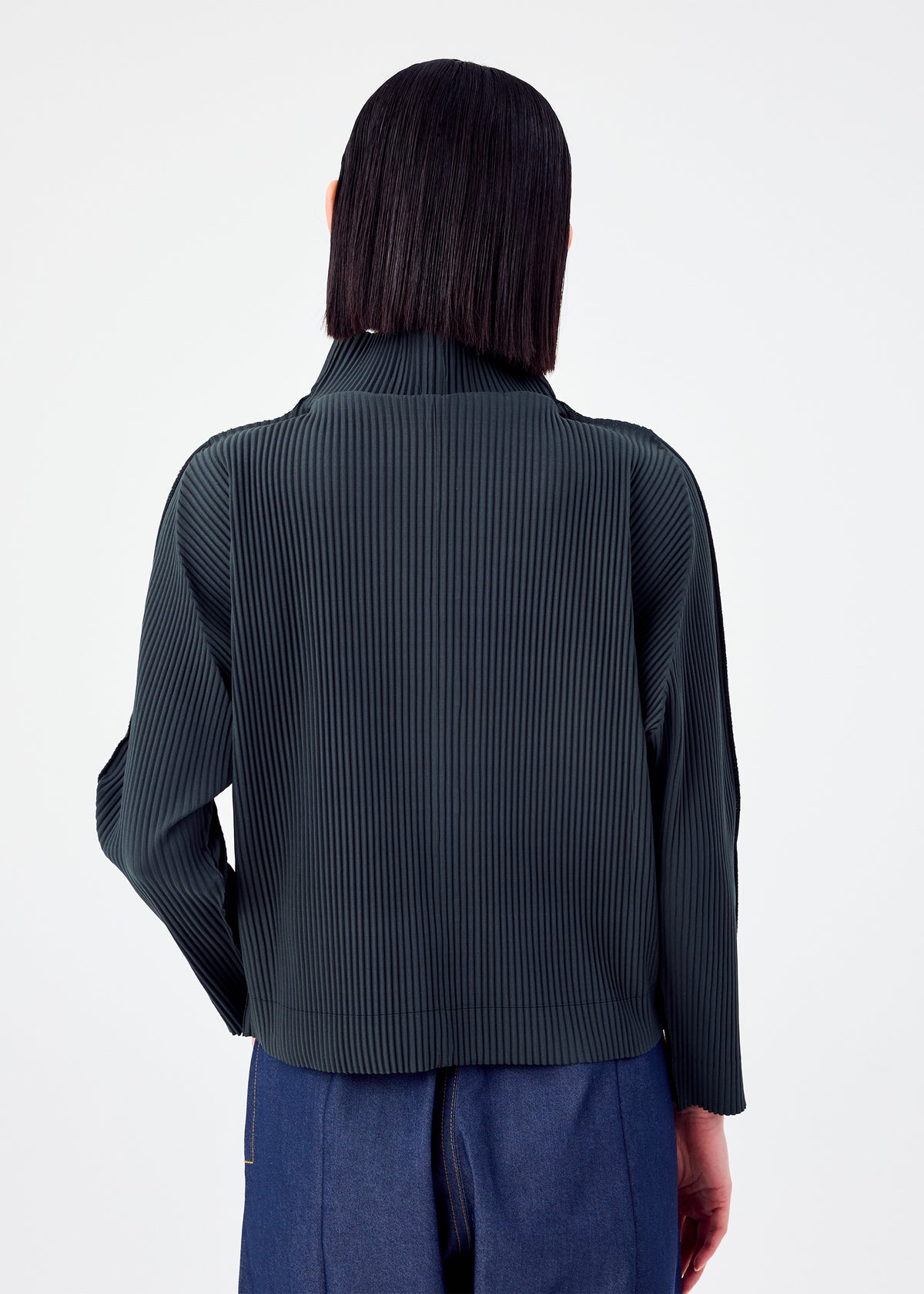 FINE KNIT PLEATS COLOR 2、ウィメンズ_トップス_カーディガン、着用画像2