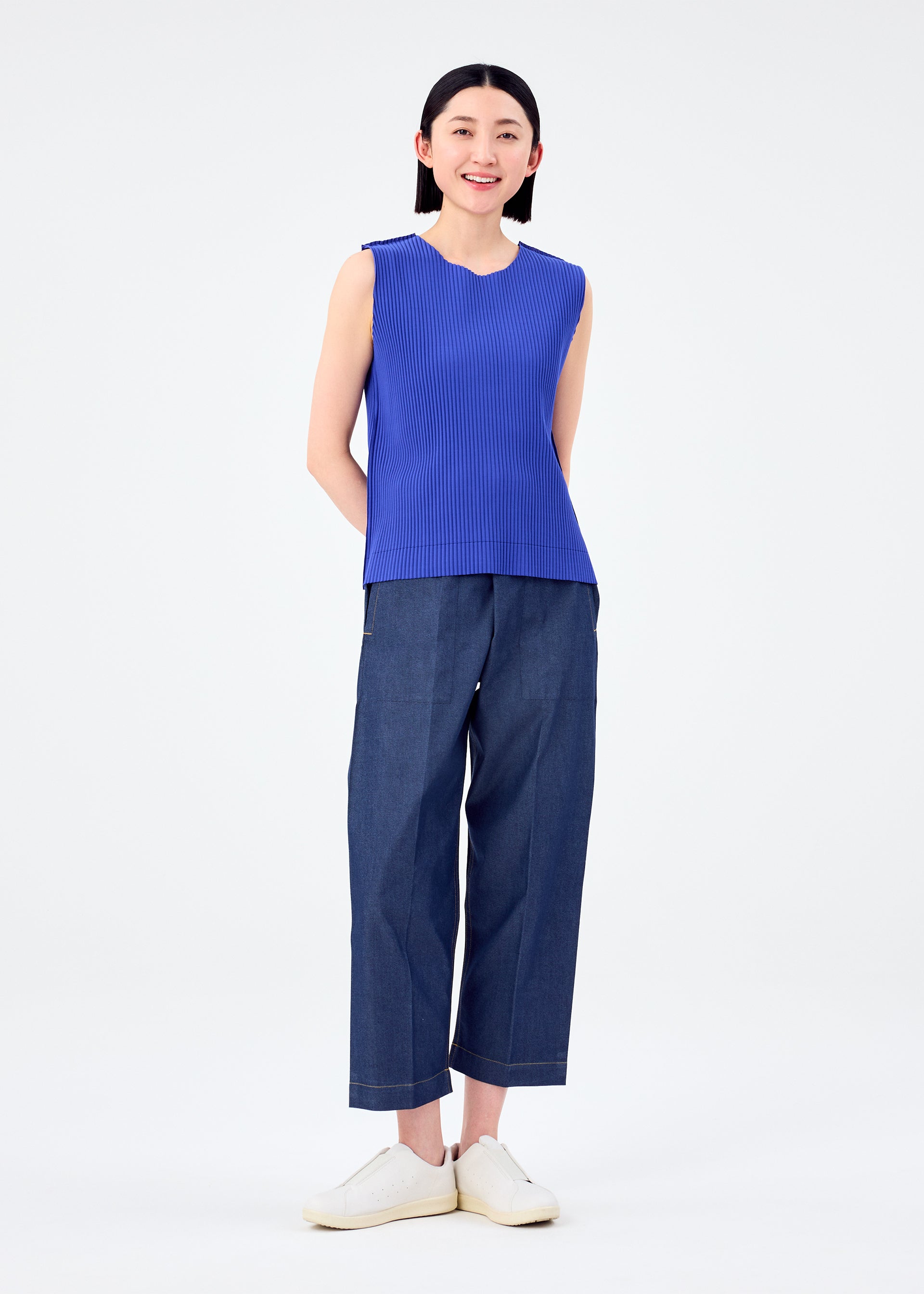 FINE KNIT PLEATS COLOR 1、ウィメンズ_トップス_トップ、着用画像3