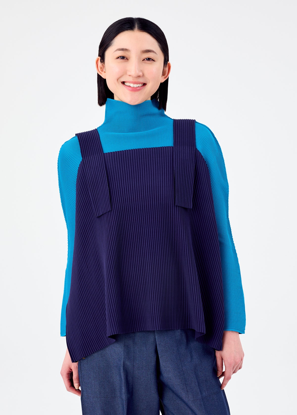 BELT PLEATS、ウィメンズ_トップス_トップ、着用画像1