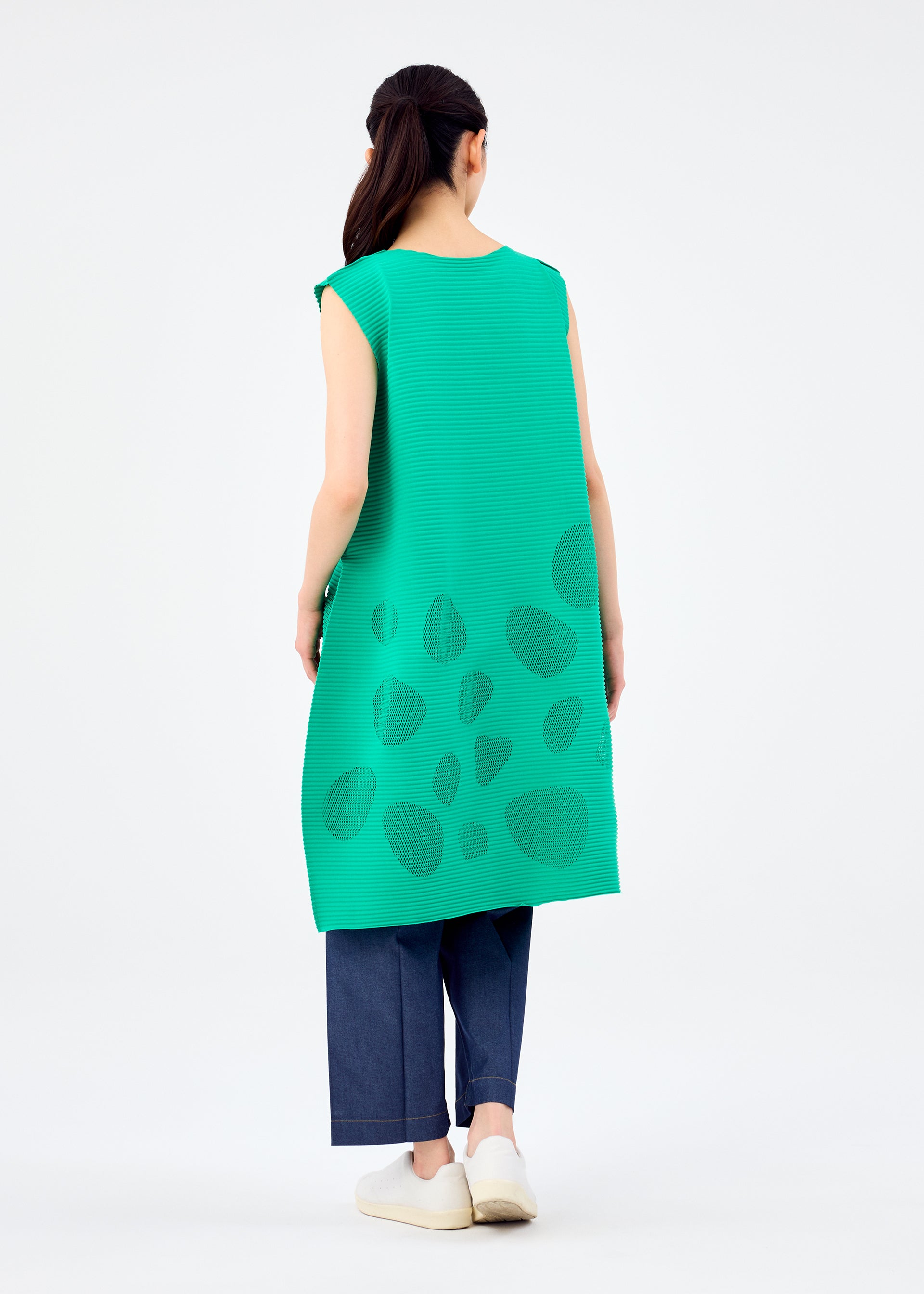SEA GLASS PLEATS、ウィメンズ_トップス_チュニック、着用画像2