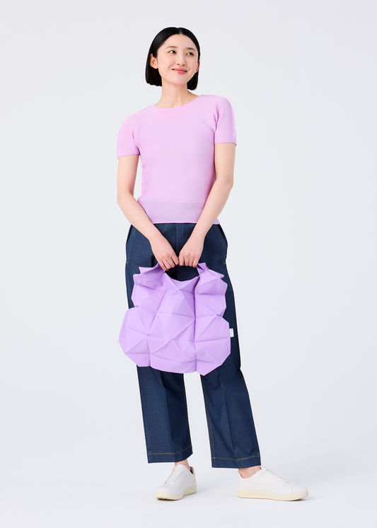 GEOMETRIC PLEATS BAG、バッグ&財布_トートバッグ、着用画像1