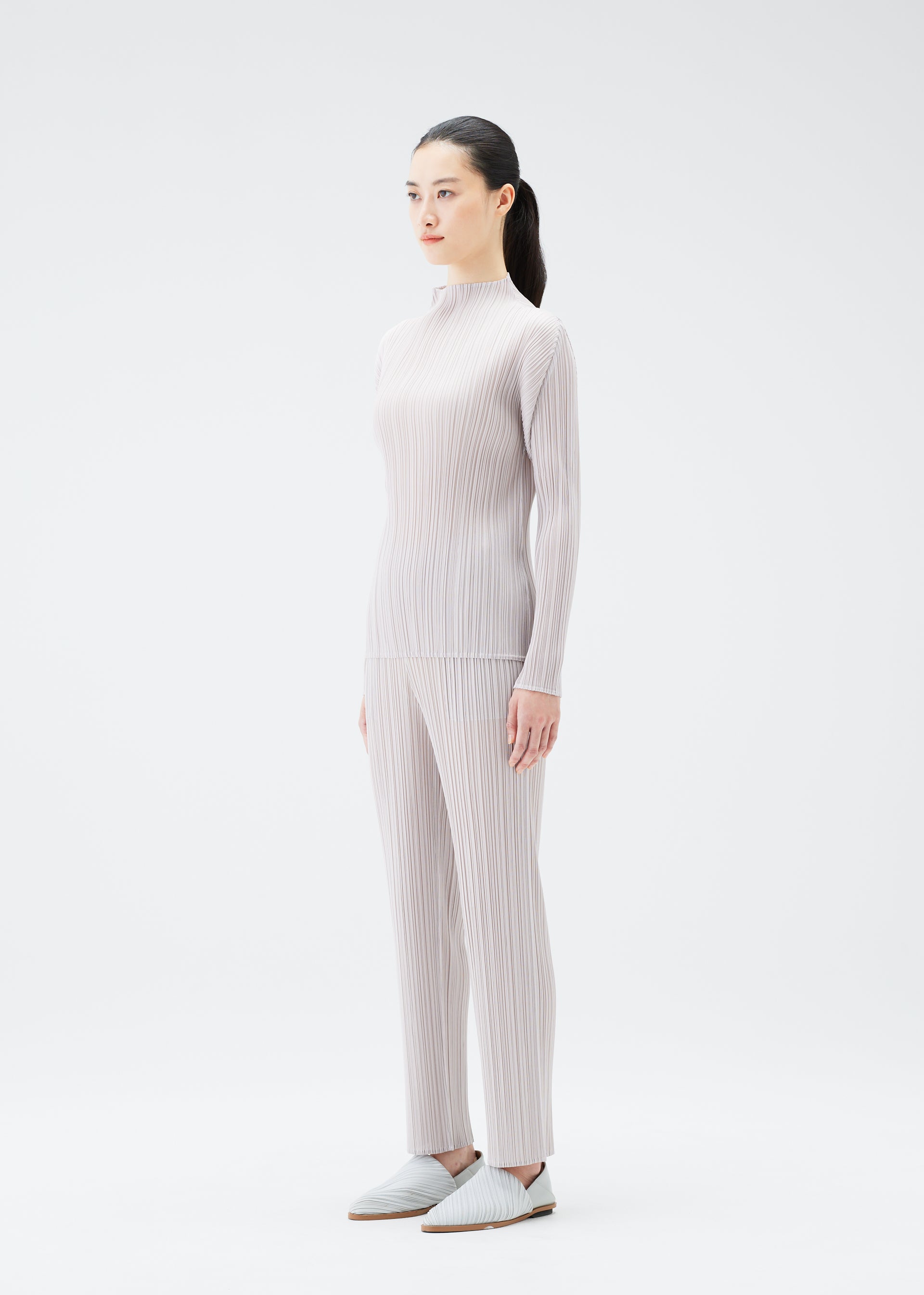 NEW COLORFUL BASICS 4、ウィメンズ_トップス_トップ、着用画像2