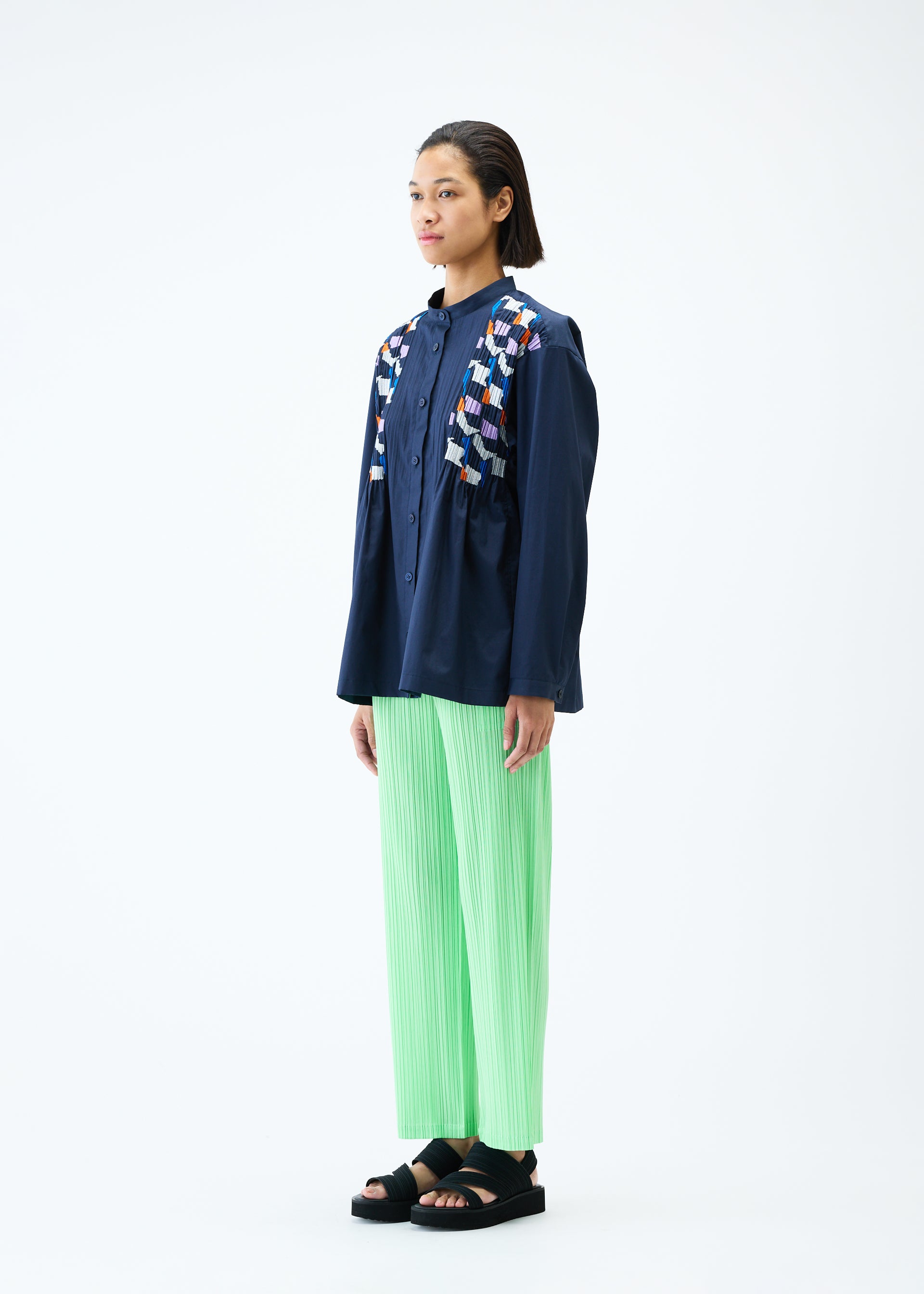 GRAINY SHIRT、ウィメンズ_トップス_シャツ、着用画像2
