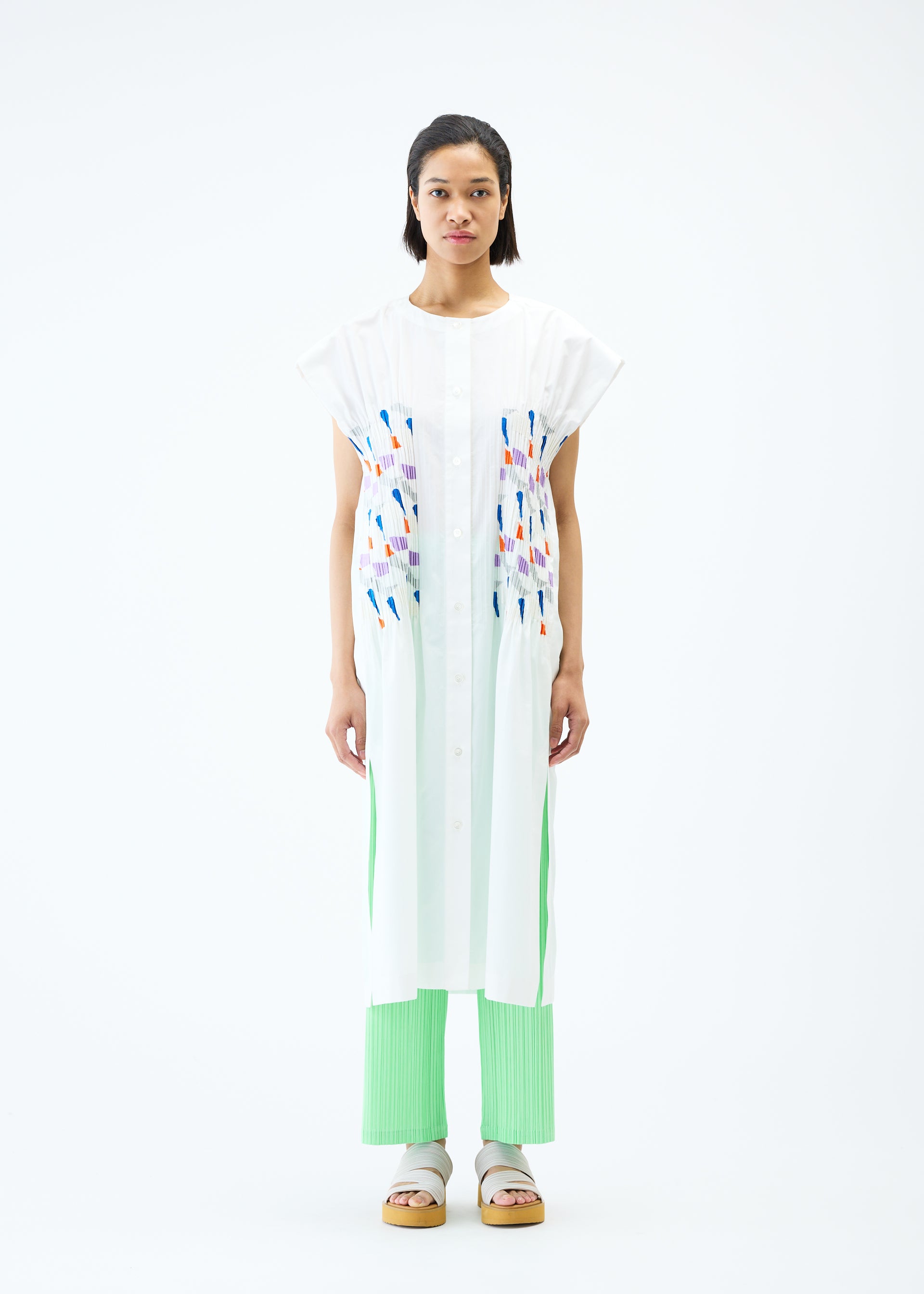 GRAINY SHIRT、ウィメンズ_トップス_シャツ、着用画像1