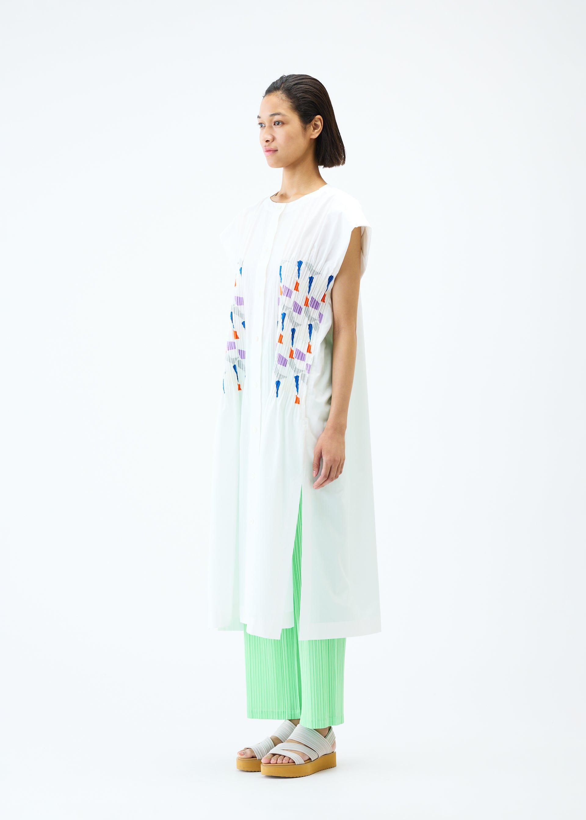 GRAINY SHIRT、ウィメンズ_トップス_シャツ、着用画像2