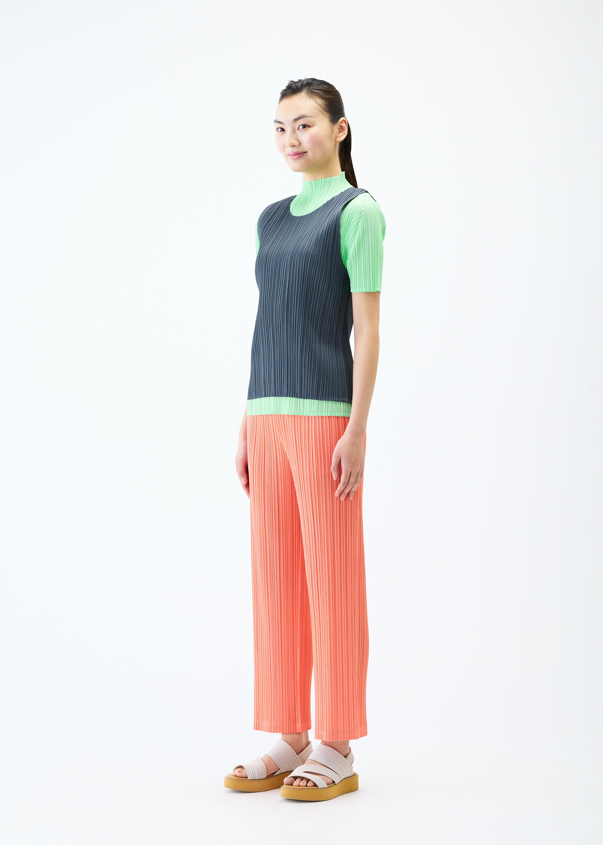 MONTHLY COLORS : MAY、ウィメンズ_トップス_トップ、着用画像2