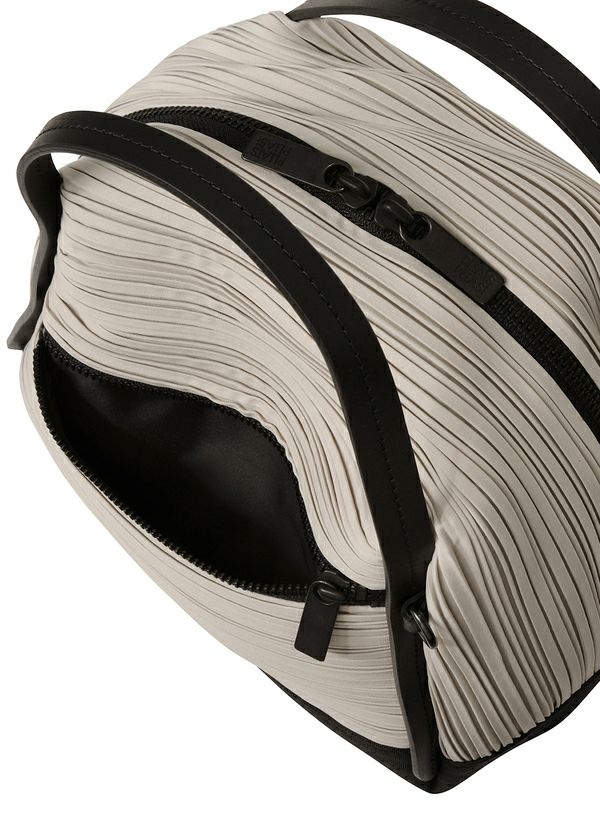 BIAS PLEATS BAG、バッグ&財布_ショルダーバッグ、ディテール画像4